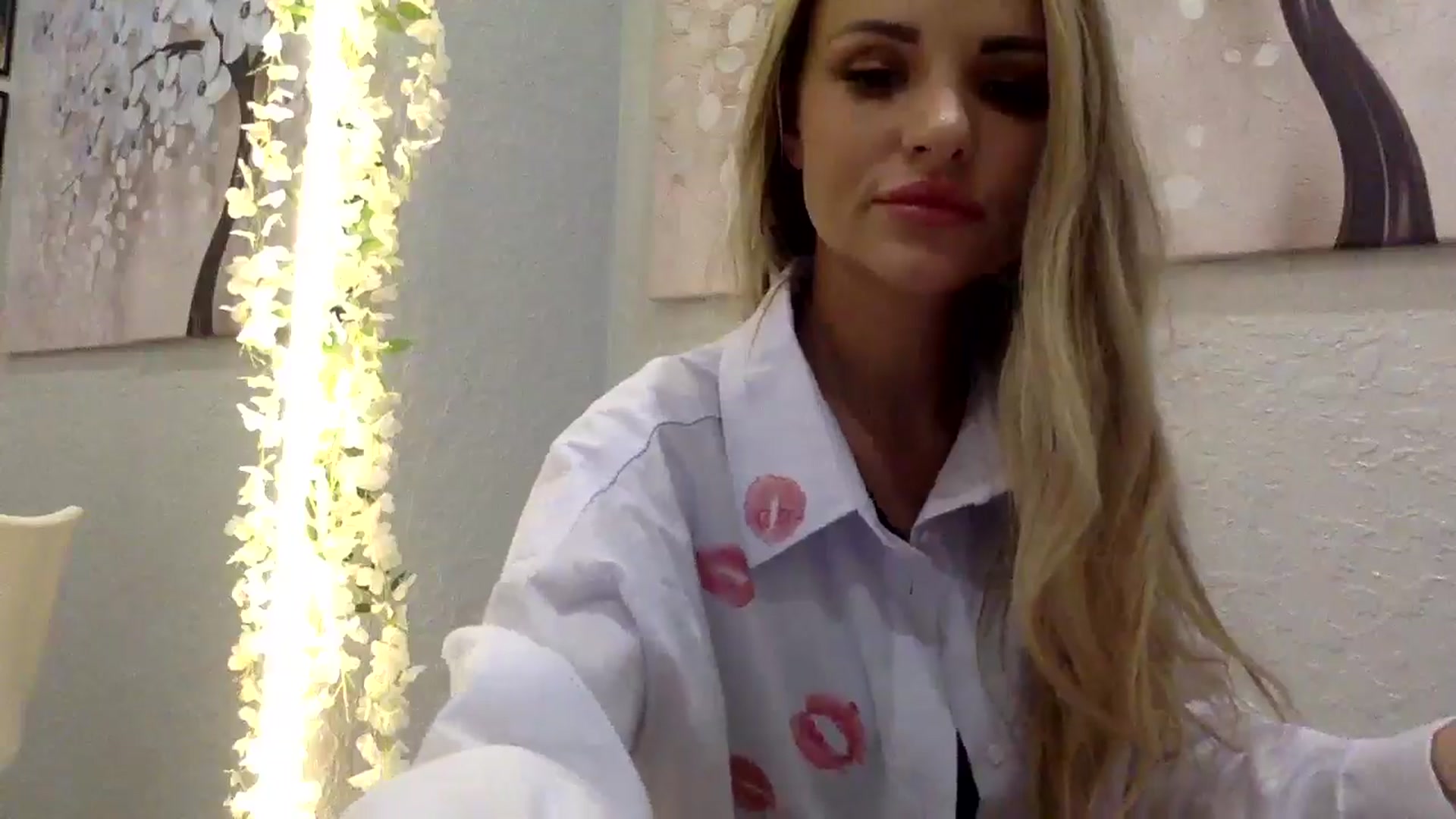 Gallery image thumbnail from Tina_Angel_'s myfreecams stream on, 03/04/2025, 18:58 image 18 of 20
