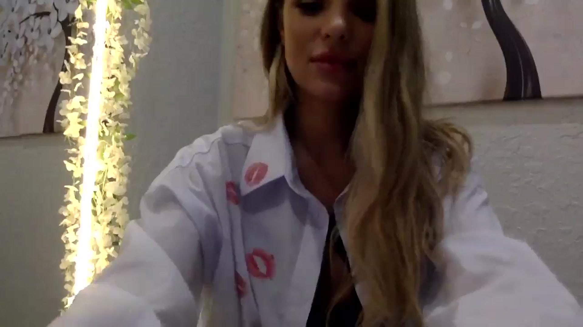 Gallery image thumbnail from Tina_Angel_'s myfreecams stream on, 03/04/2025, 19:28 image 3 of 20
