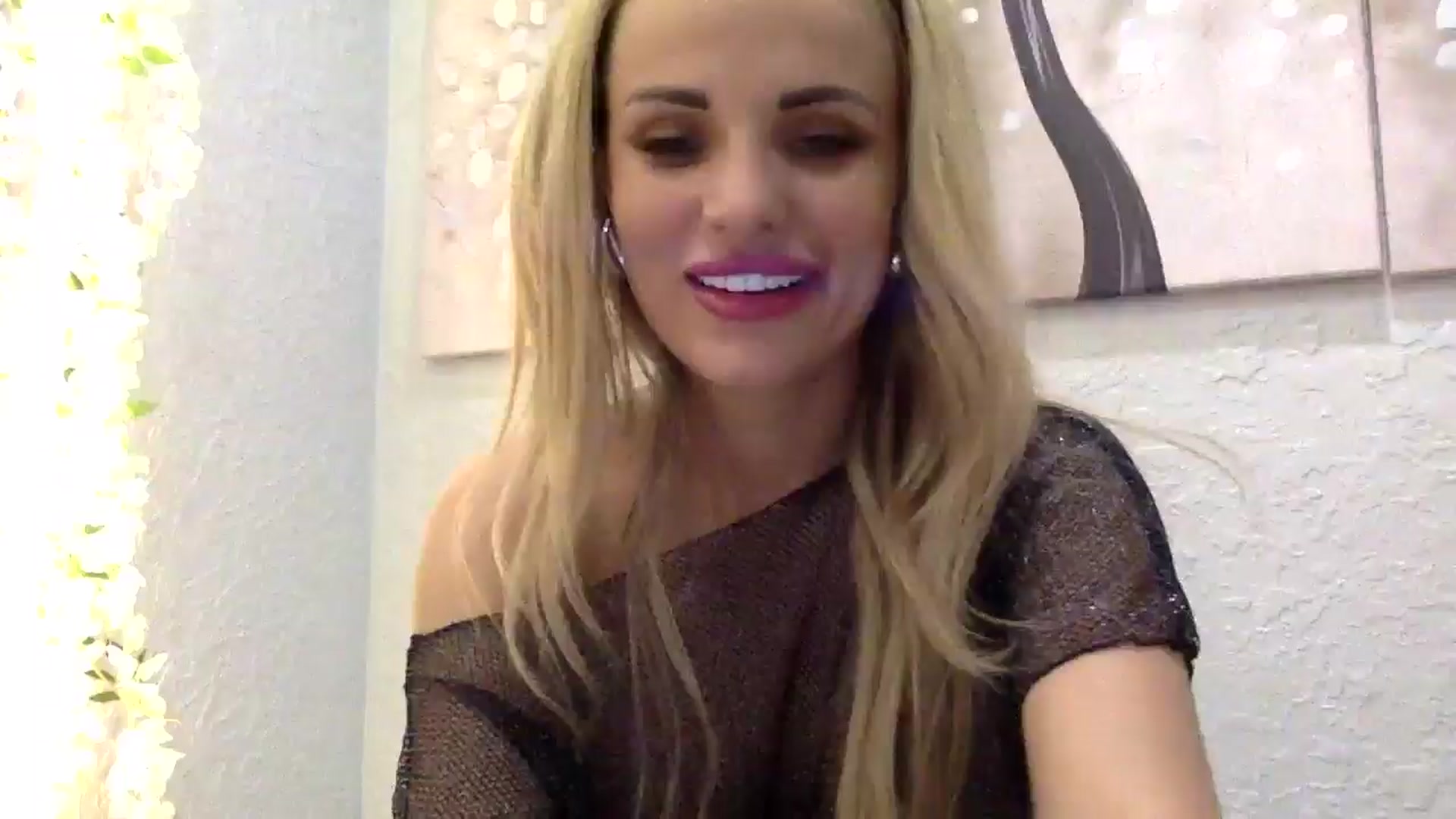 Gallery image thumbnail from Tina_Angel_'s myfreecams stream on, 03/05/2025, 20:00 image 1 of 20