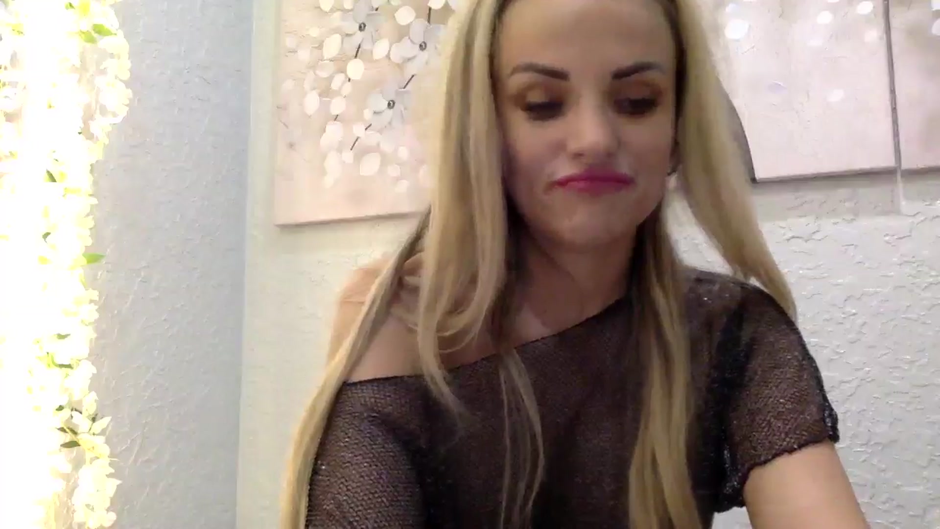 Gallery image thumbnail from Tina_Angel_'s myfreecams stream on, 03/05/2025, 20:00 image 6 of 20