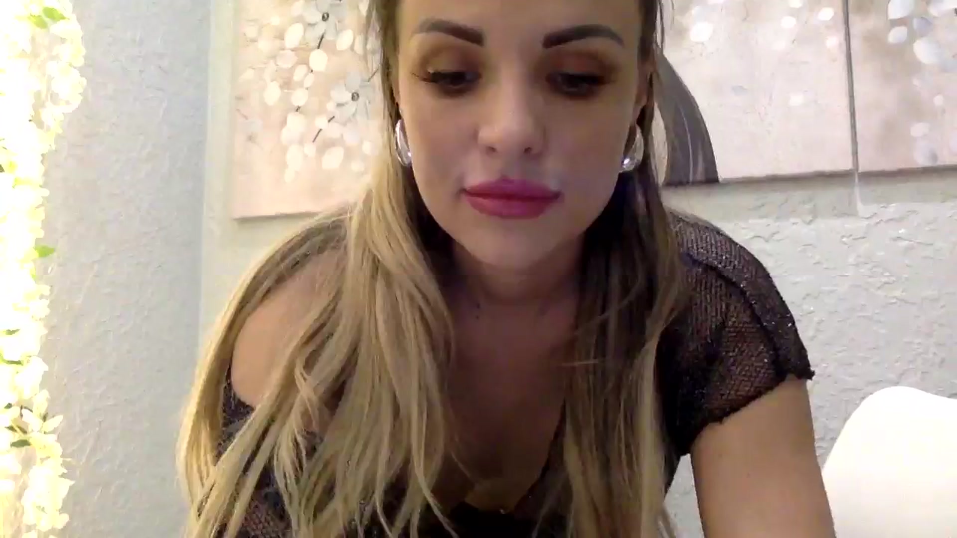 Gallery image thumbnail from Tina_Angel_'s myfreecams stream on, 03/05/2025, 21:30 image 6 of 20