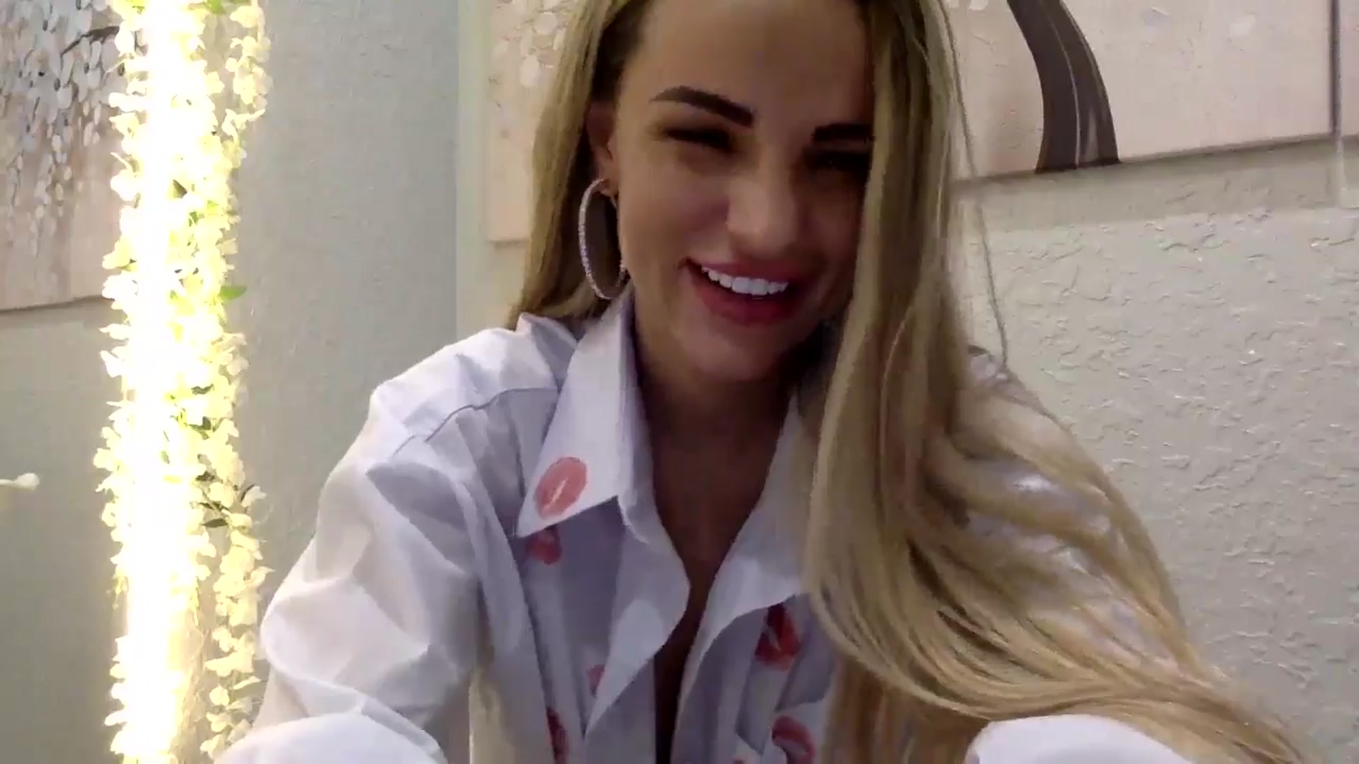Gallery image thumbnail from Tina_Angel_'s myfreecams stream on, 03/06/2025, 21:47 image 12 of 20