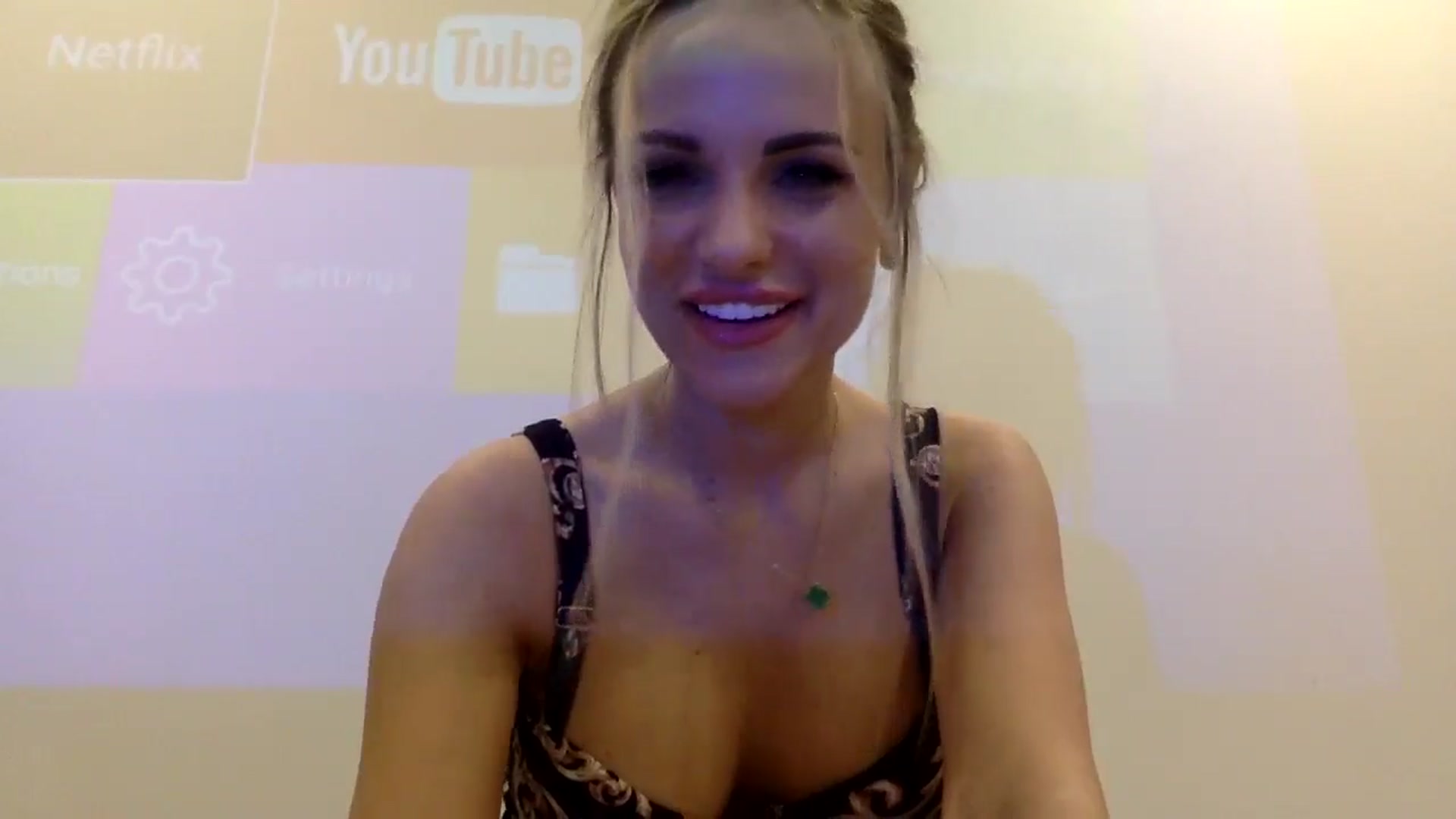 Gallery image thumbnail from Tina_Angel_'s myfreecams stream on, 03/11/2025, 22:38 image 19 of 20