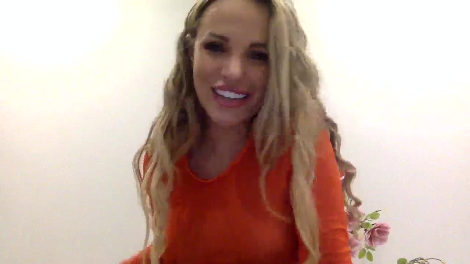 Gallery image thumbnail from Tina_Angel_'s myfreecams stream on, 03/14/2025, 21:31 image 18 of 20