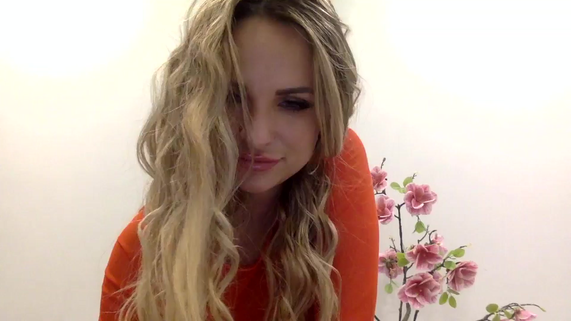 Gallery image thumbnail from Tina_Angel_'s myfreecams stream on, 03/14/2025, 21:31 image 16 of 20