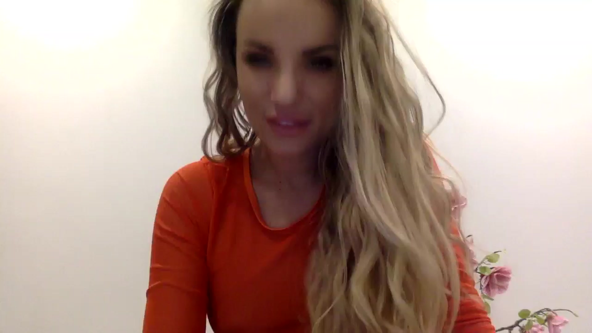 Gallery image thumbnail from Tina_Angel_'s myfreecams stream on, 03/15/2025, 24:00 image 14 of 20