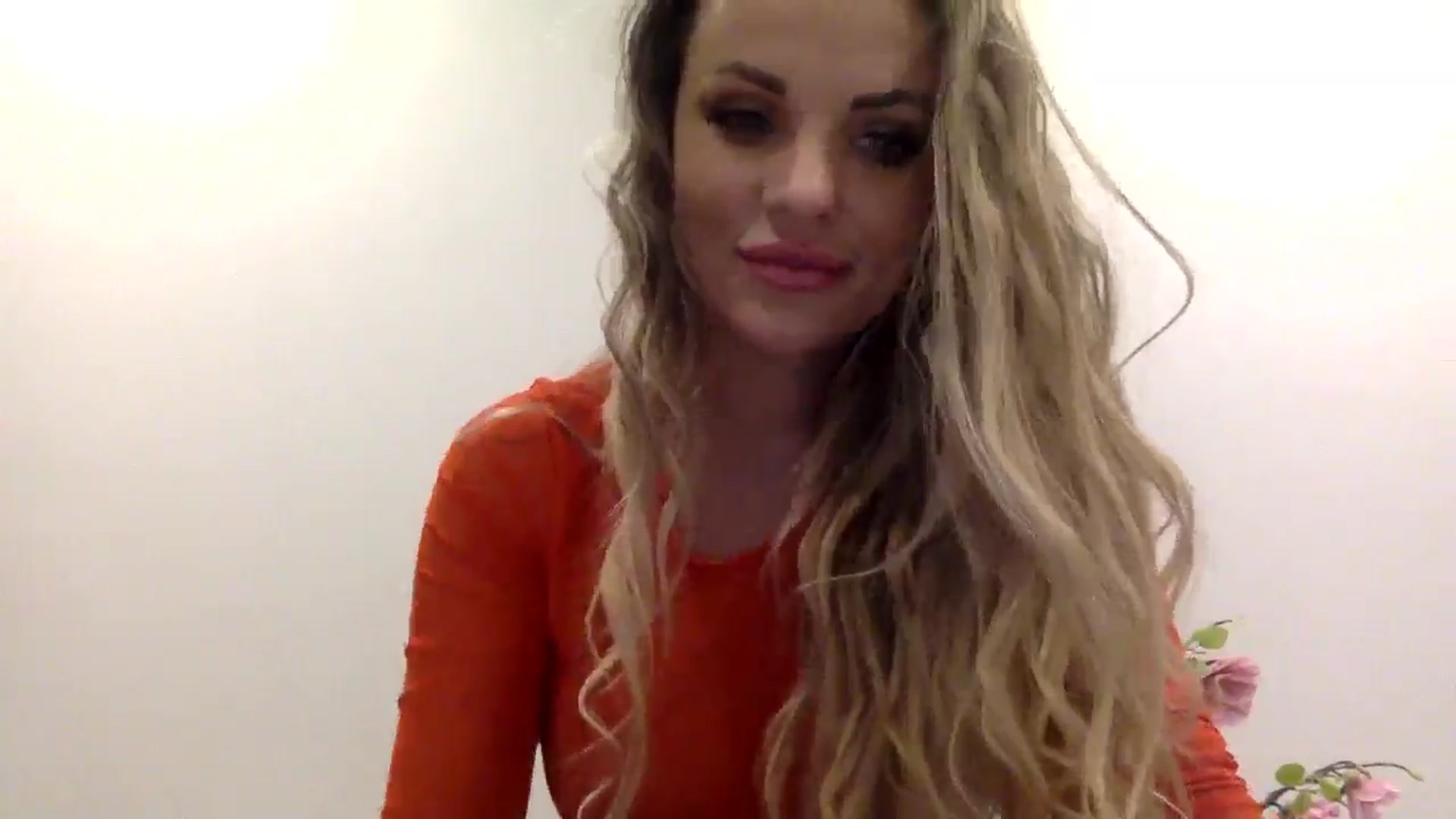 Gallery image thumbnail from Tina_Angel_'s myfreecams stream on, 03/15/2025, 24:00 image 16 of 20