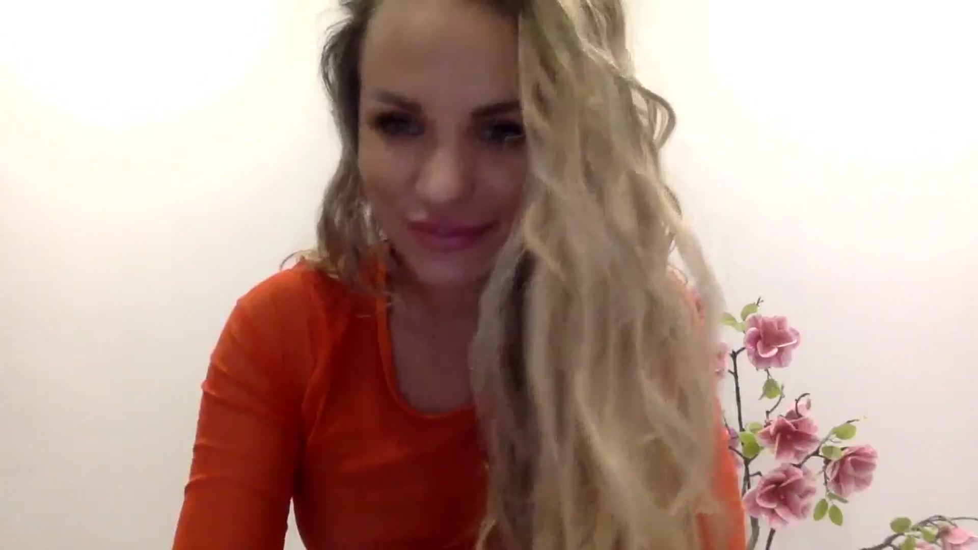 Gallery image thumbnail from Tina_Angel_'s myfreecams stream on, 03/15/2025, 24:33 image 11 of 20