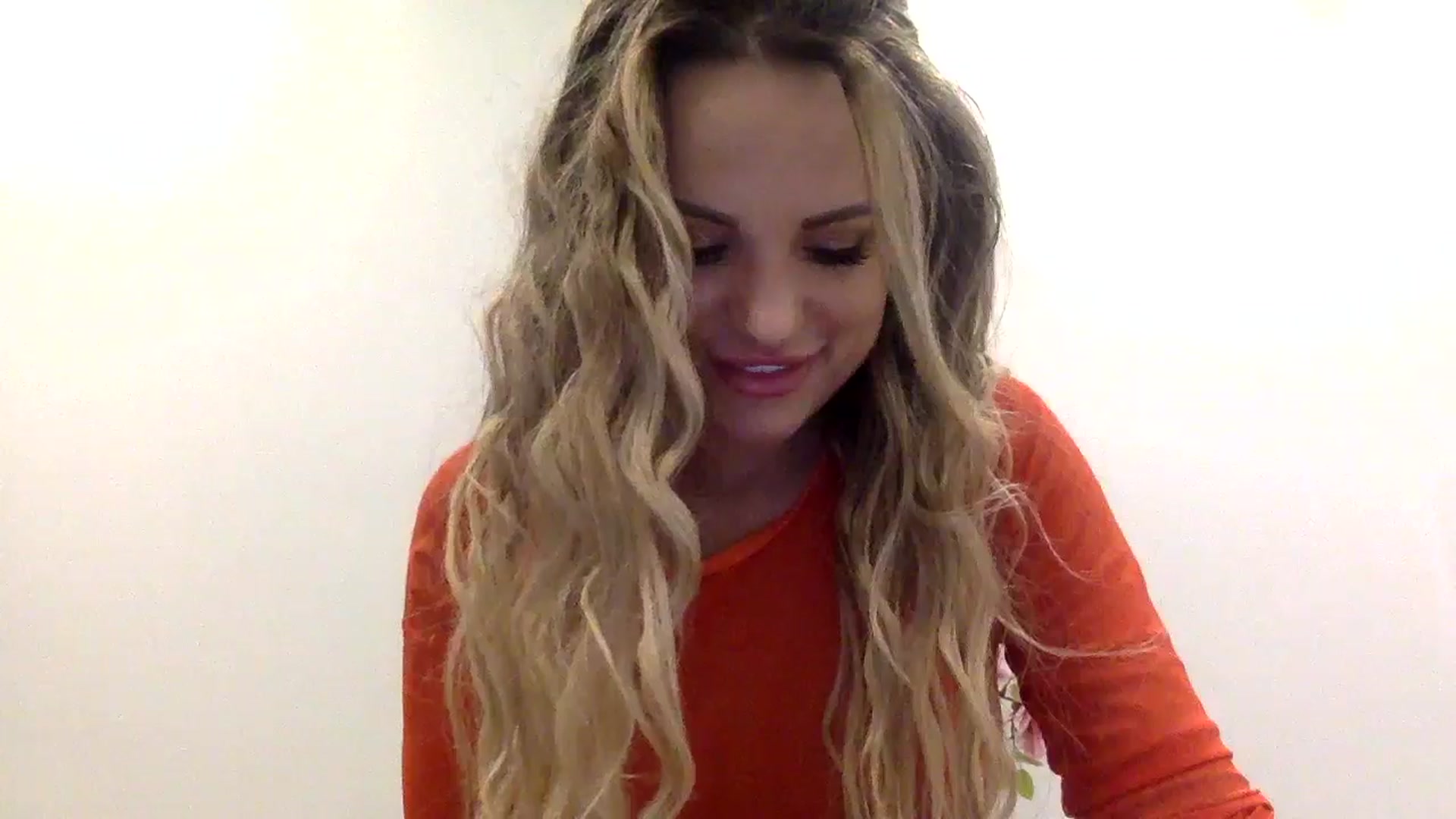 Gallery image thumbnail from Tina_Angel_'s myfreecams stream on, 03/15/2025, 24:33 image 15 of 20