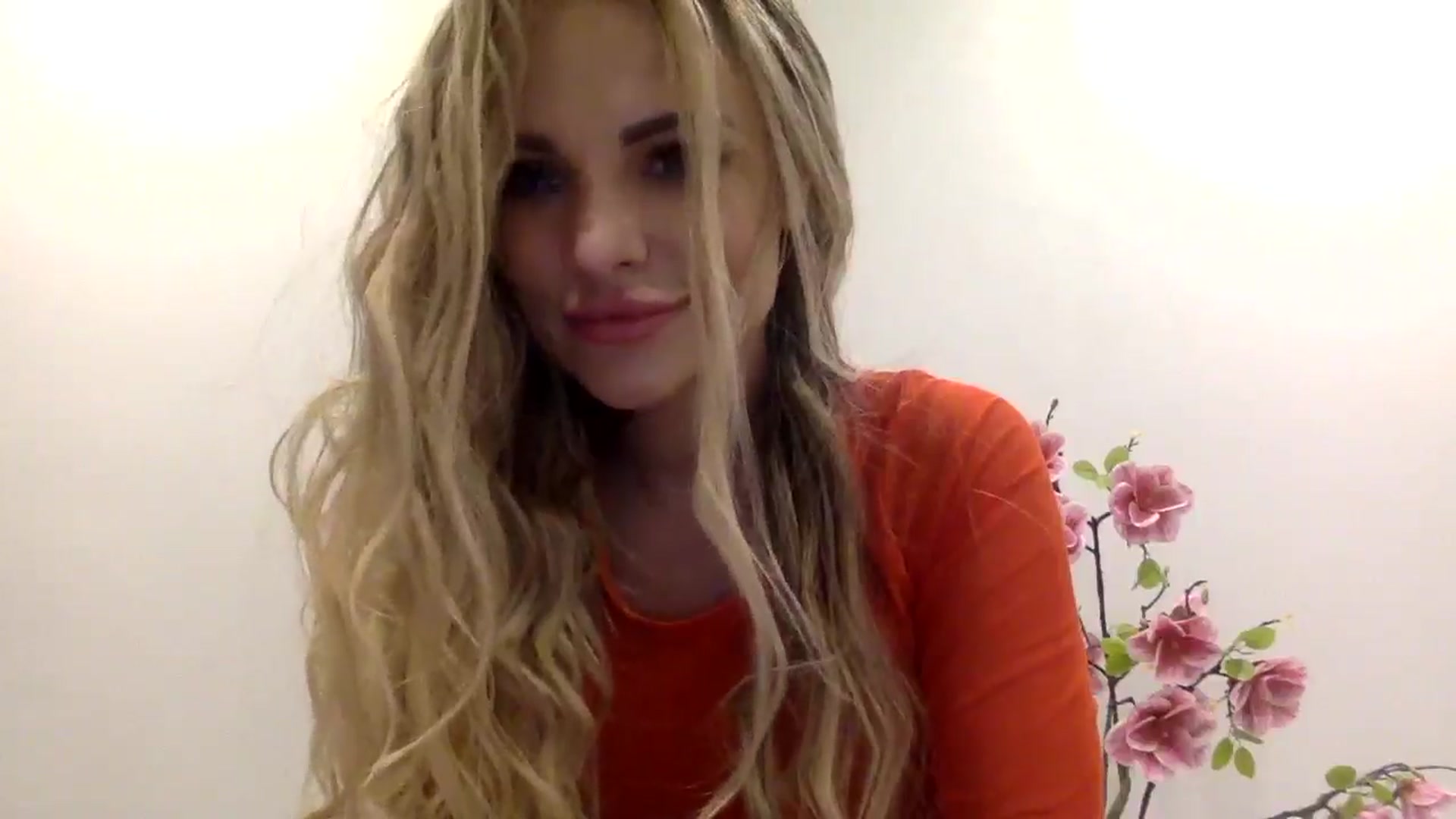 Gallery image thumbnail from Tina_Angel_'s myfreecams stream on, 03/15/2025, 24:33 image 9 of 20