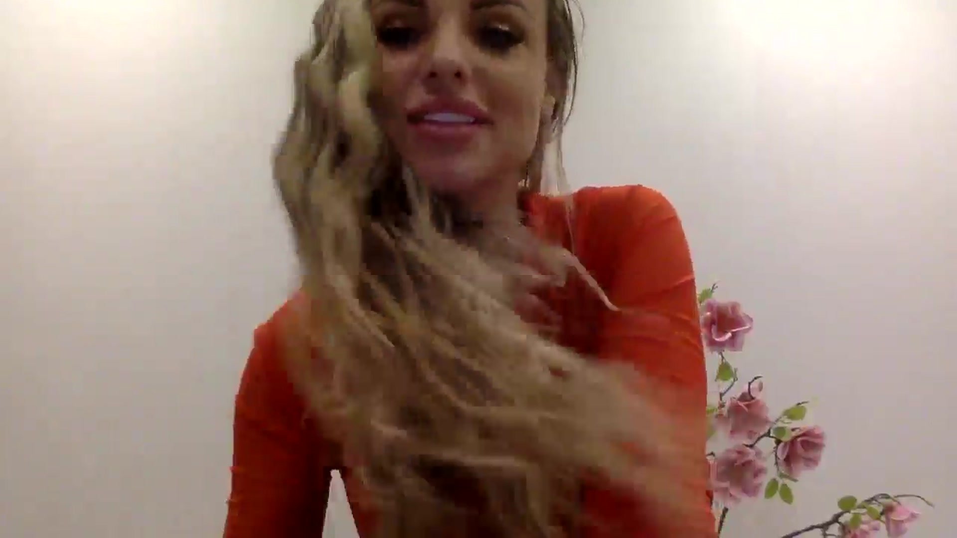 Gallery image thumbnail from Tina_Angel_'s myfreecams stream on, 03/15/2025, 24:33 image 5 of 20