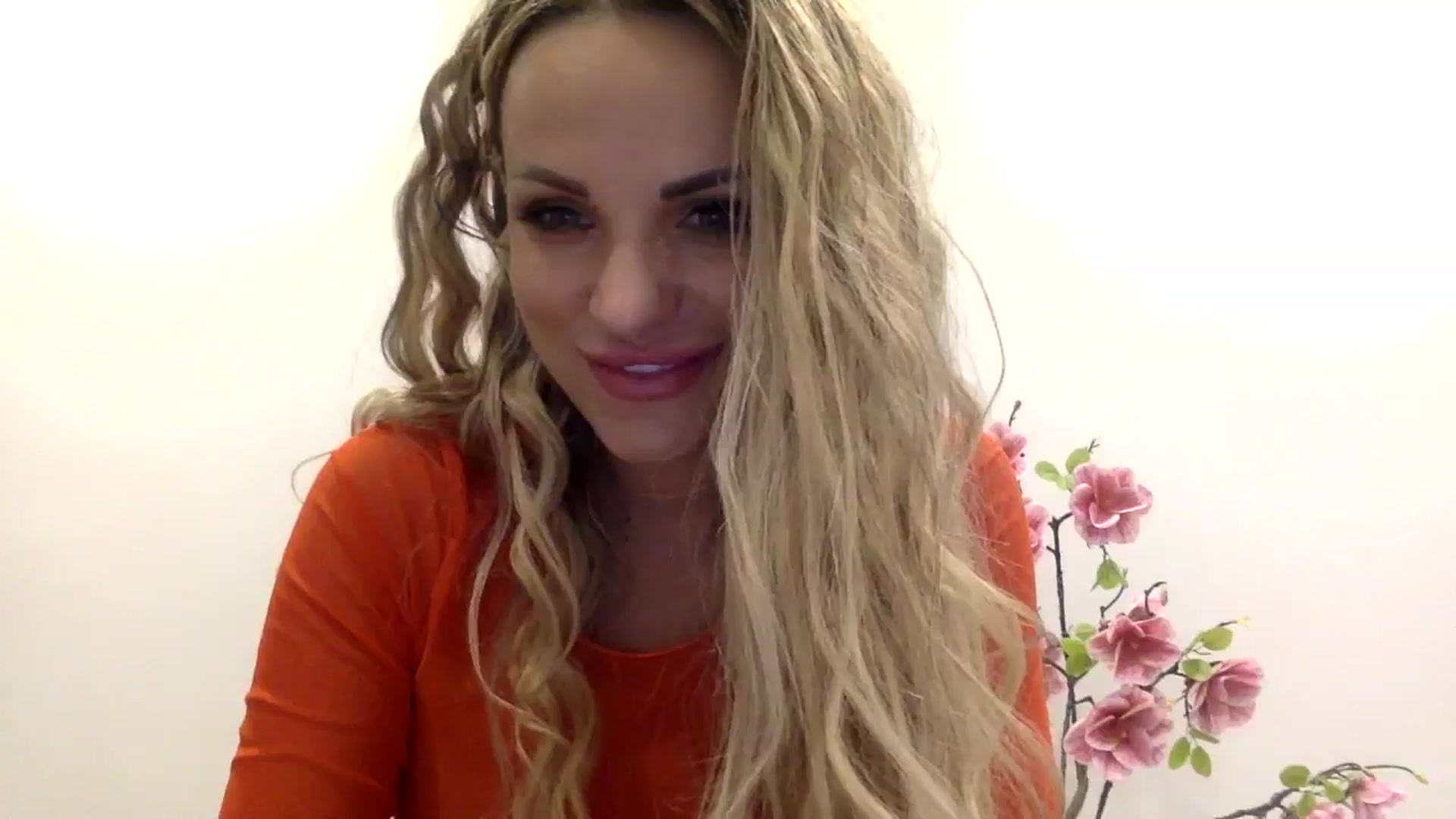 Gallery image thumbnail from Tina_Angel_'s myfreecams stream on, 03/15/2025, 24:33 image 3 of 20