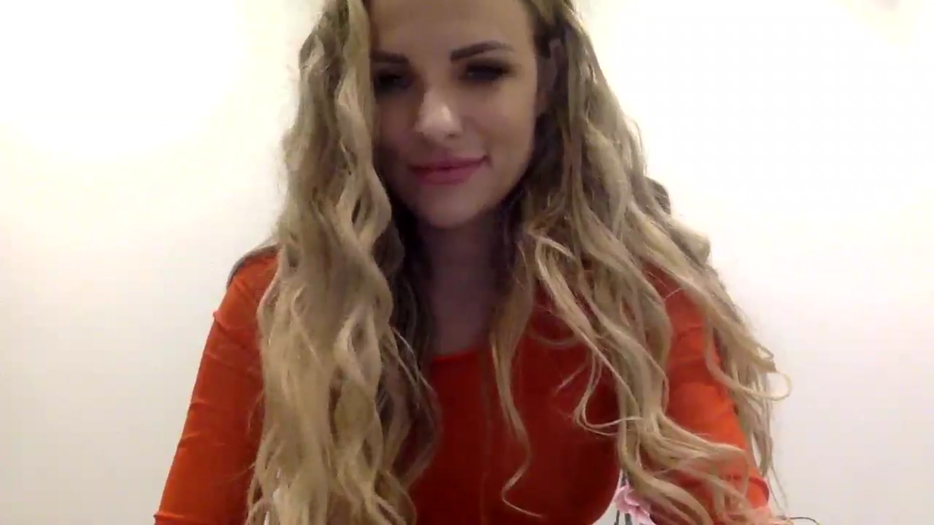 Gallery image thumbnail from Tina_Angel_'s myfreecams stream on, 03/15/2025, 01:17 image 6 of 20
