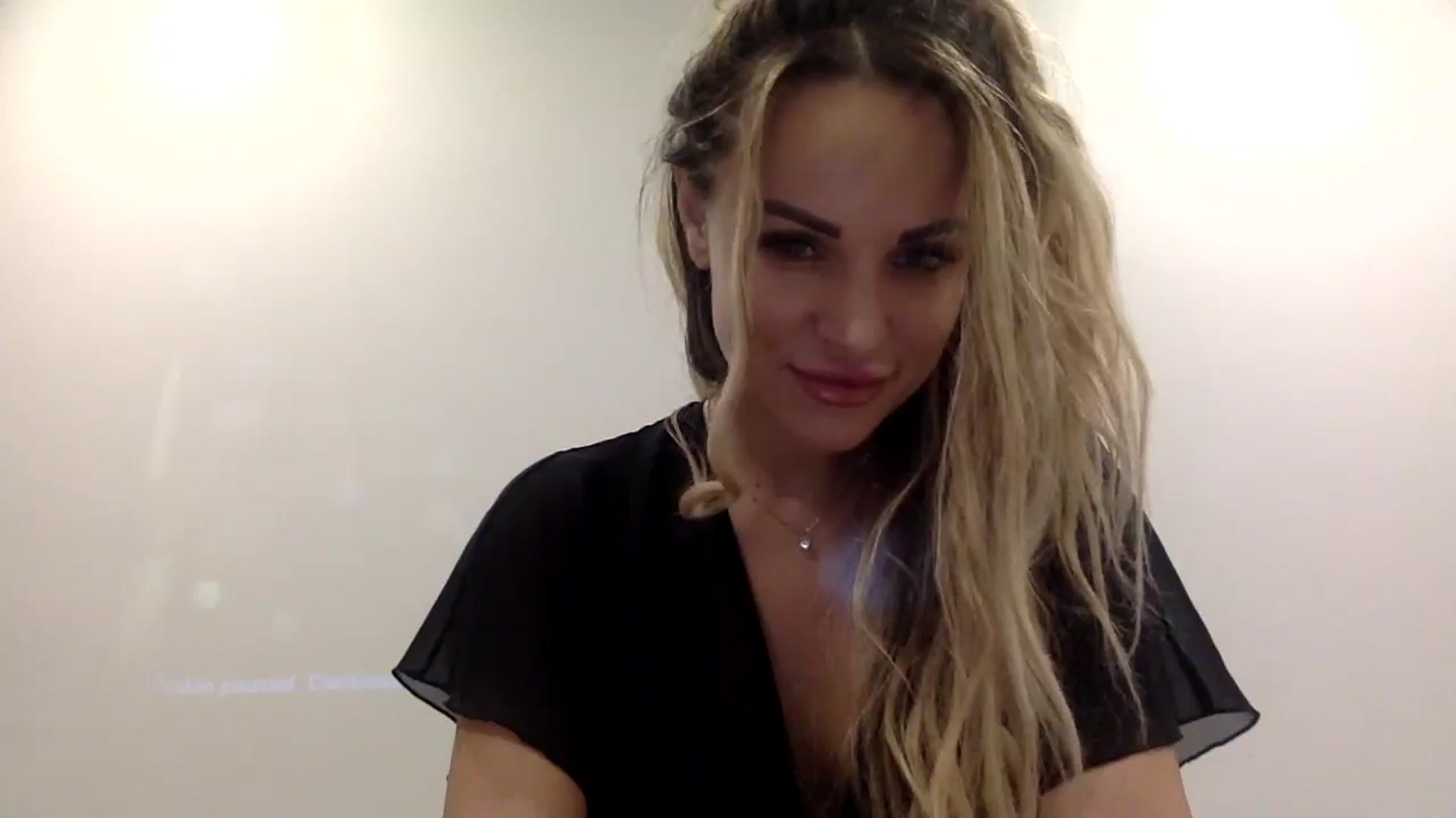 Gallery image thumbnail from Tina_Angel_'s myfreecams stream on, 03/15/2025, 22:34 image 16 of 20