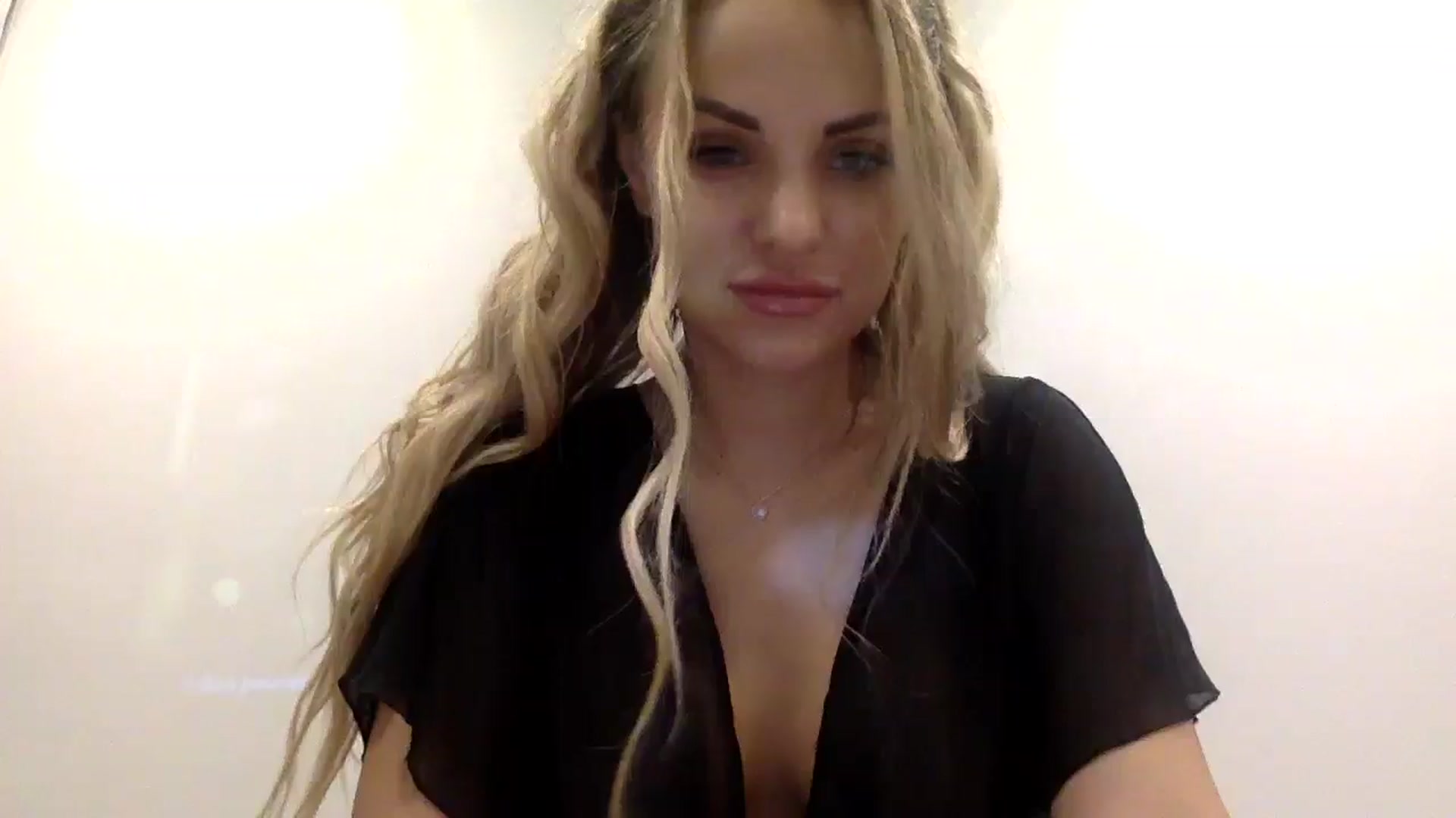 Gallery image thumbnail from Tina_Angel_'s myfreecams stream on, 03/15/2025, 22:34 image 3 of 20