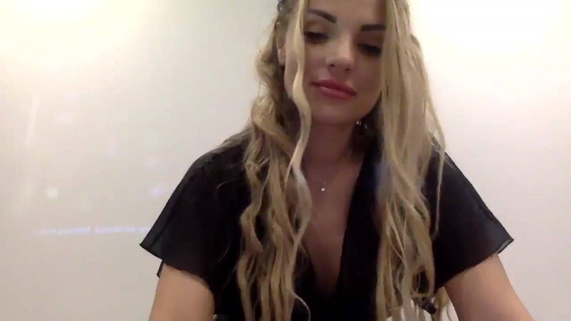 Gallery image thumbnail from Tina_Angel_'s myfreecams stream on, 03/16/2025, 24:00 image 9 of 20