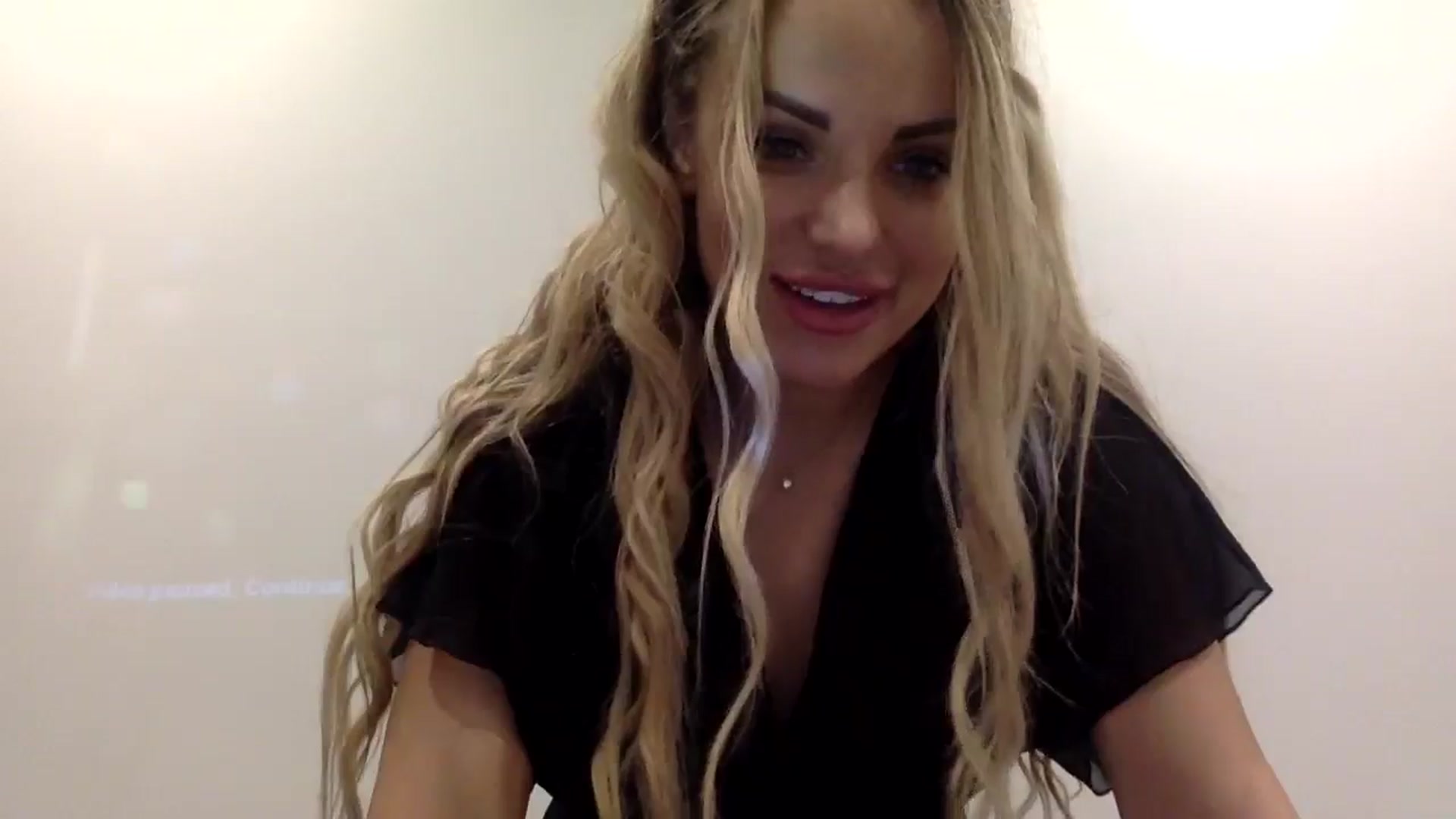 Gallery image thumbnail from Tina_Angel_'s myfreecams stream on, 03/16/2025, 24:00 image 7 of 20