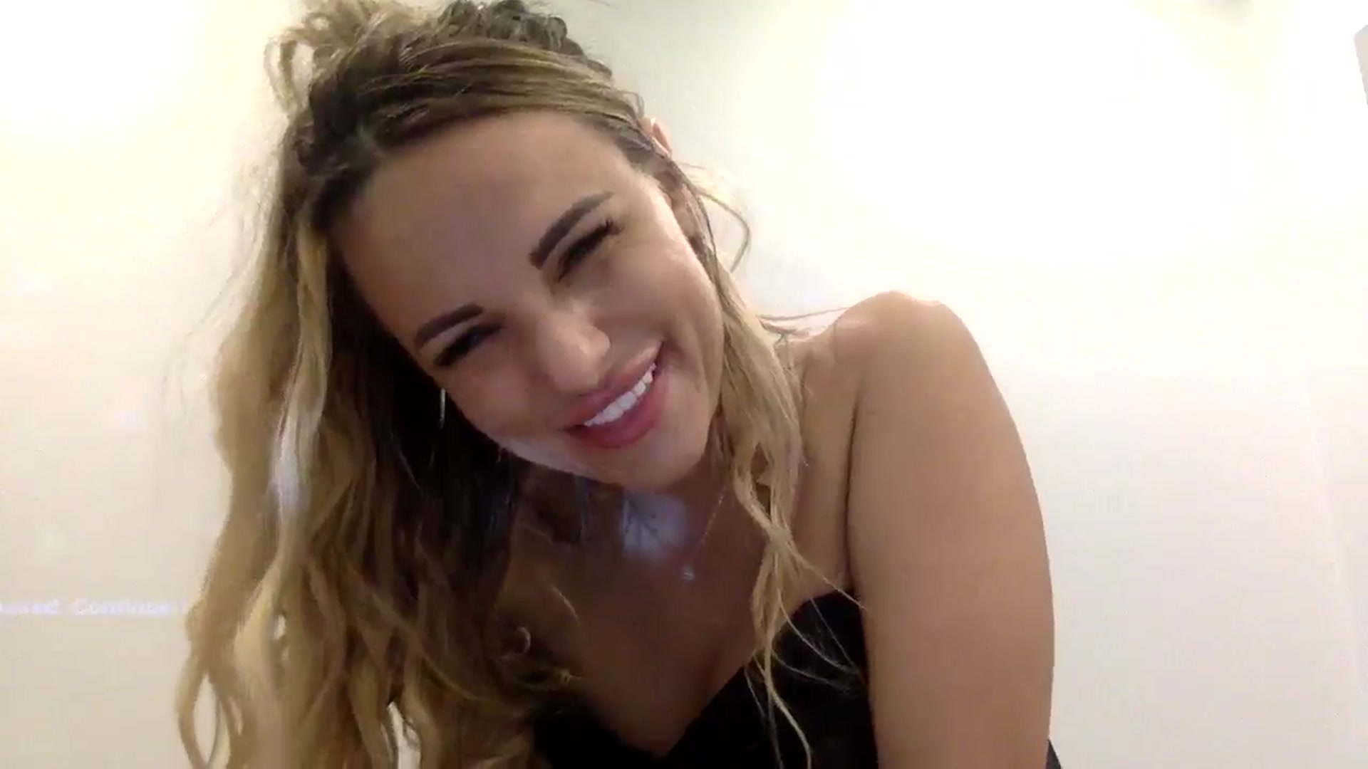 Gallery image thumbnail from Tina_Angel_'s myfreecams stream on, 03/16/2025, 24:33 image 20 of 20