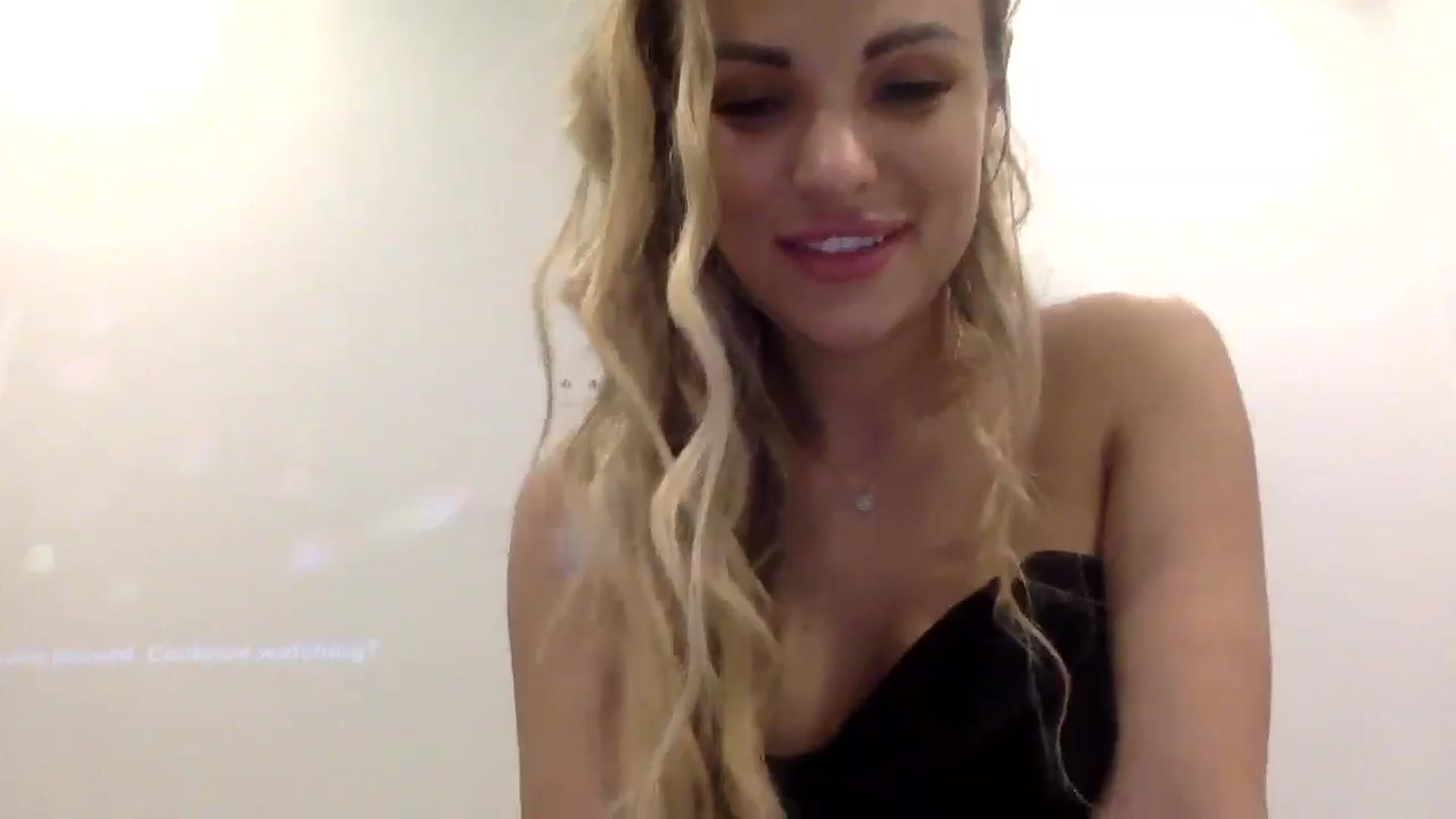 Gallery image thumbnail from Tina_Angel_'s myfreecams stream on, 03/16/2025, 24:33 image 18 of 20