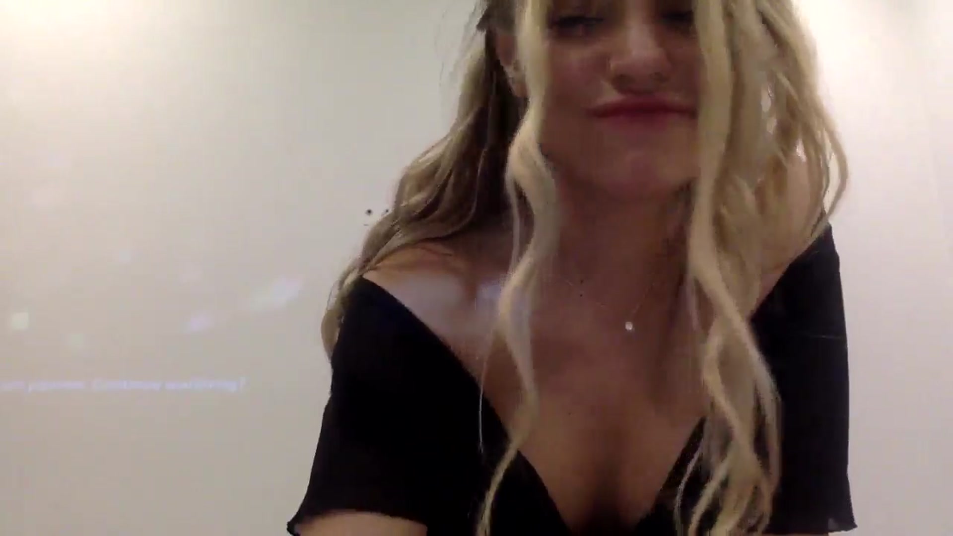 Gallery image thumbnail from Tina_Angel_'s myfreecams stream on, 03/16/2025, 24:33 image 7 of 20