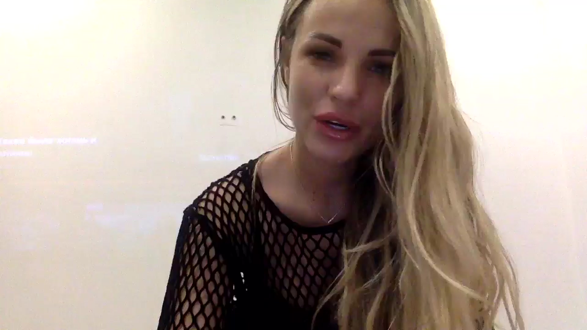 Gallery image thumbnail from Tina_Angel_'s myfreecams stream on, 03/16/2025, 22:52 image 9 of 20