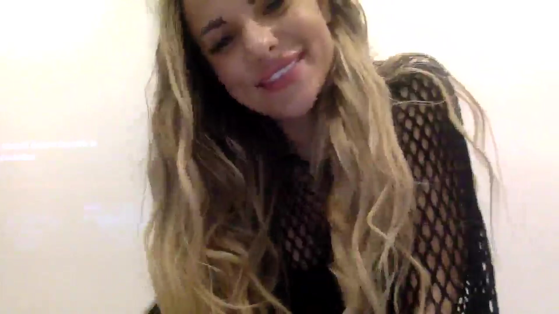 Gallery image thumbnail from Tina_Angel_'s myfreecams stream on, 03/16/2025, 23:51 image 18 of 20