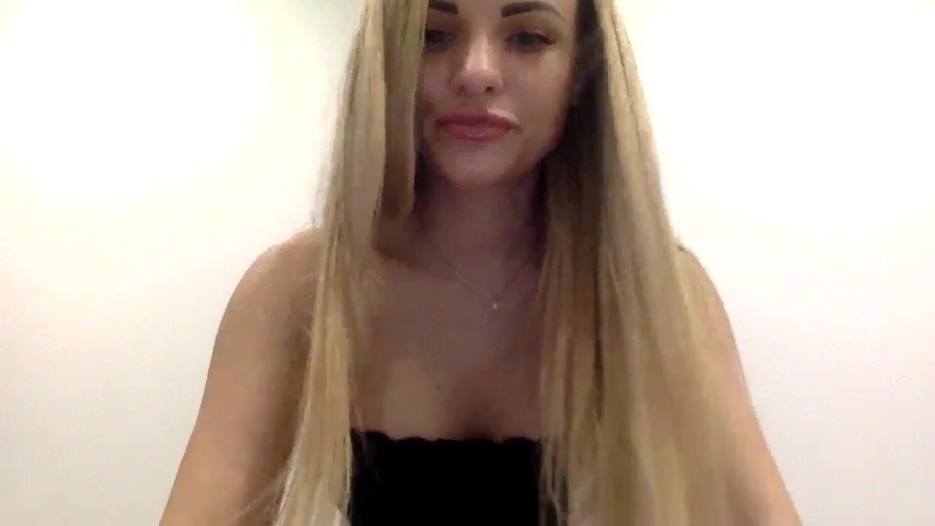 Gallery image thumbnail from Tina_Angel_'s myfreecams stream on, 03/17/2025, 22:32 image 2 of 20