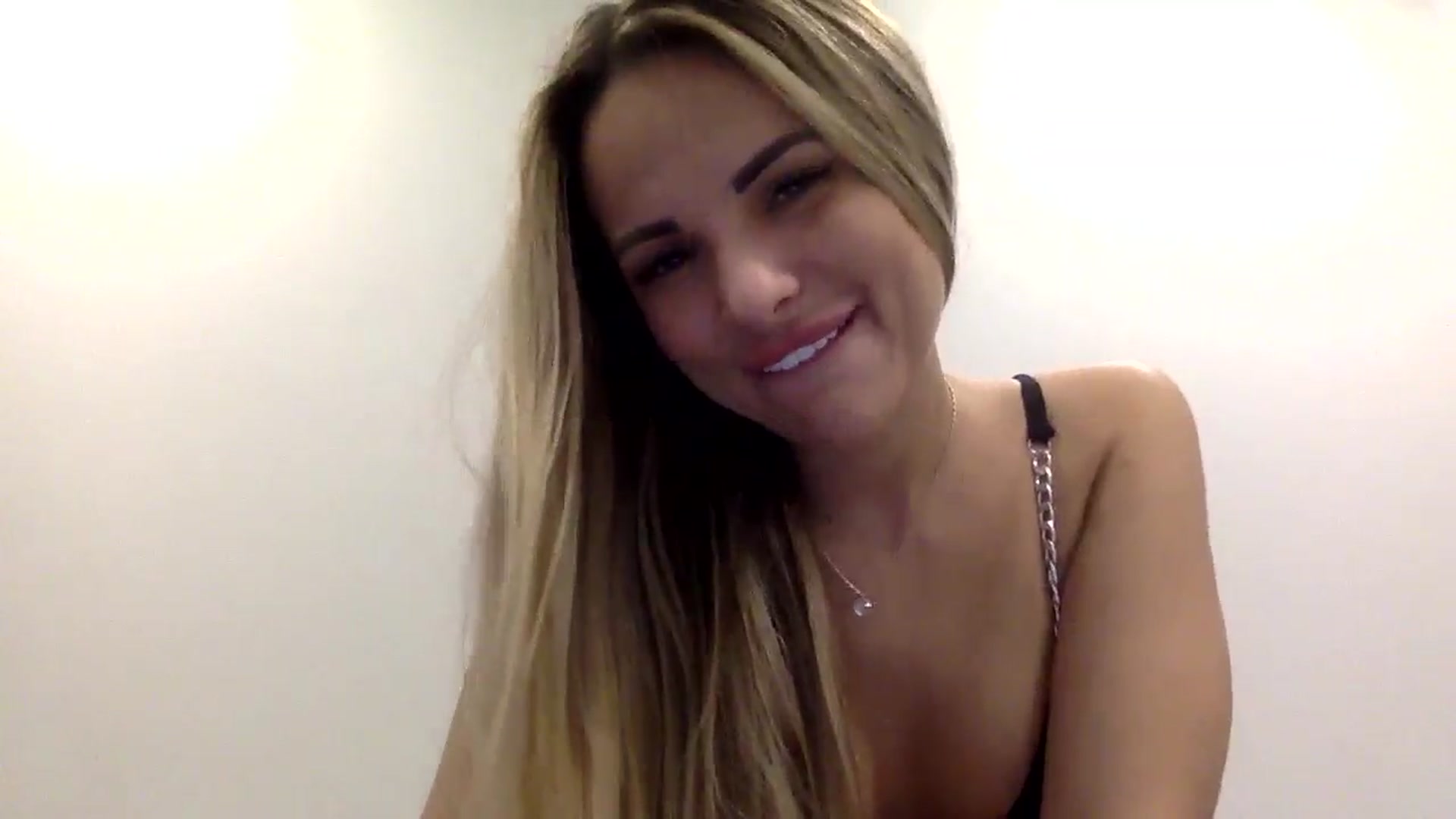 Gallery image thumbnail from Tina_Angel_'s myfreecams stream on, 03/19/2025, 22:47 image 15 of 20
