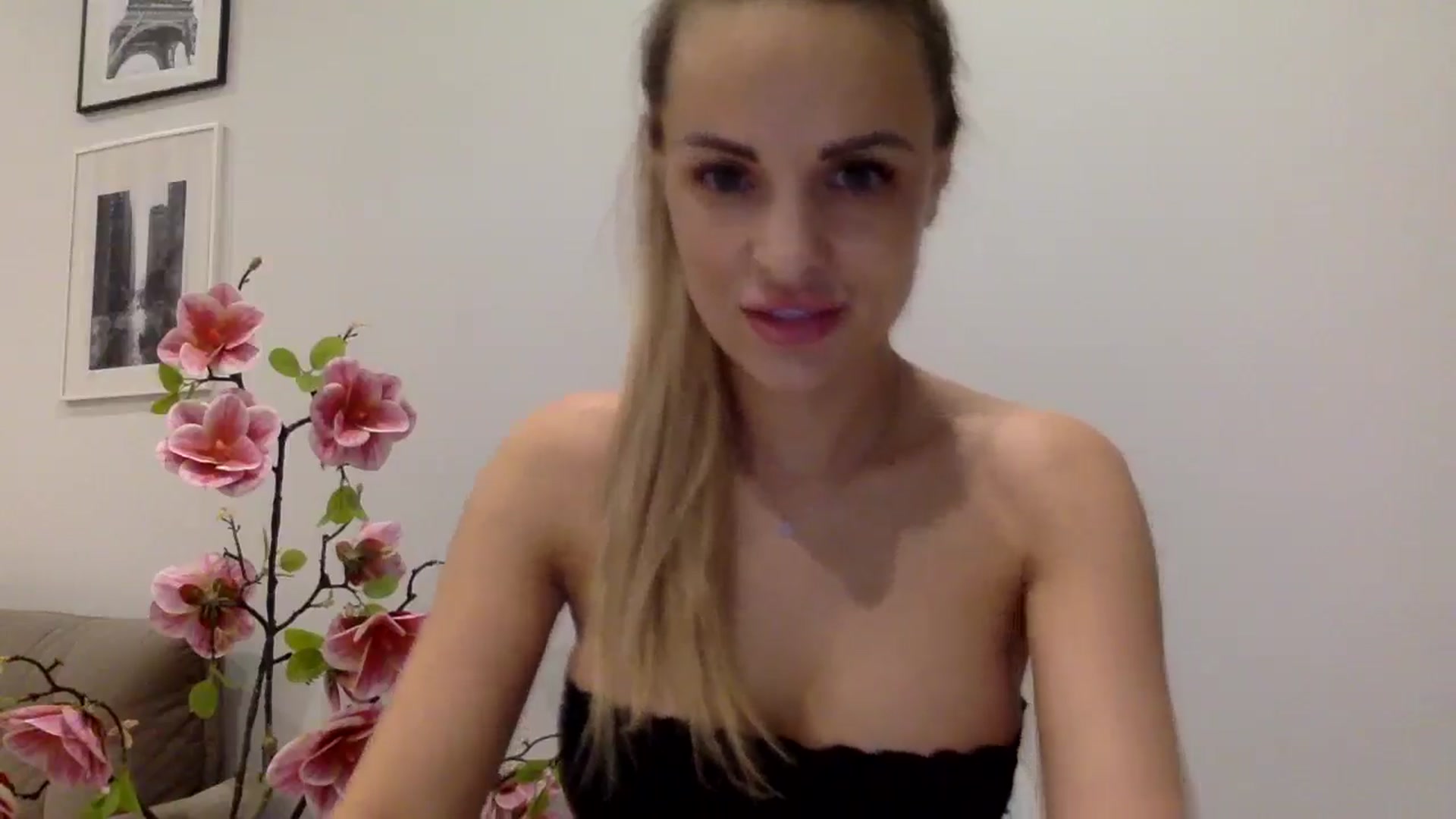 Gallery image thumbnail from Tina_Angel_'s myfreecams stream on, 03/21/2025, 22:27 image 6 of 20