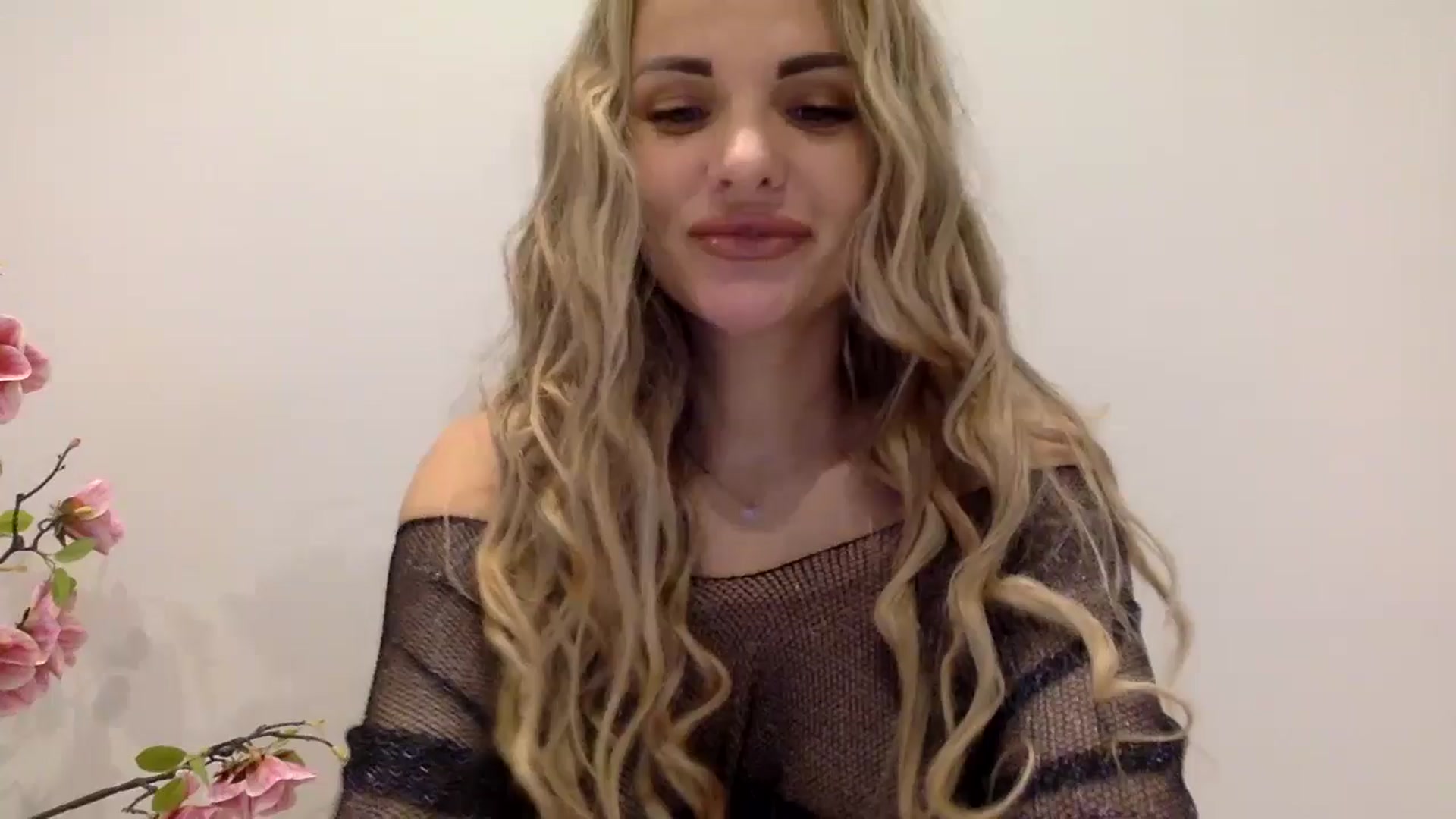 Gallery image thumbnail from Tina_Angel_'s myfreecams stream on, 03/22/2025, 20:28 image 1 of 20