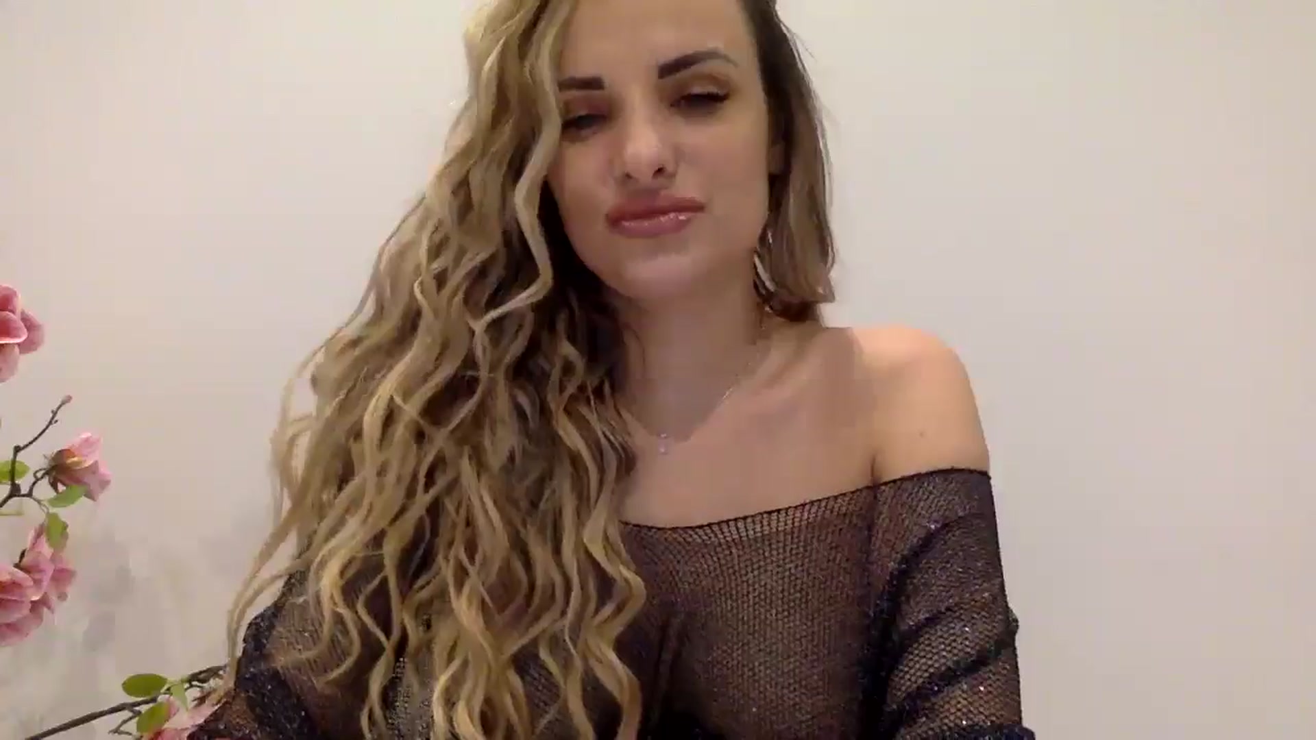 Gallery image thumbnail from Tina_Angel_'s myfreecams stream on, 03/22/2025, 20:28 image 8 of 20
