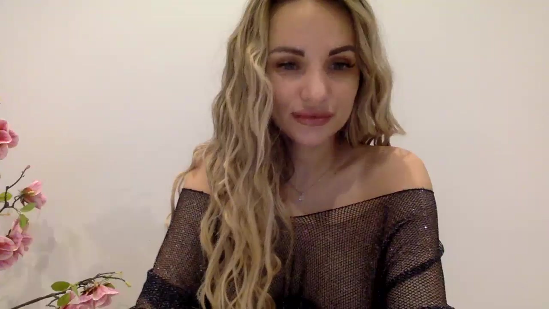 Gallery image thumbnail from Tina_Angel_'s myfreecams stream on, 03/22/2025, 20:28 image 5 of 20