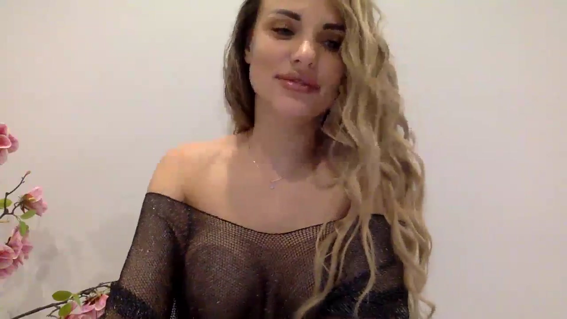 Gallery image thumbnail from Tina_Angel_'s myfreecams stream on, 03/22/2025, 20:28 image 13 of 20