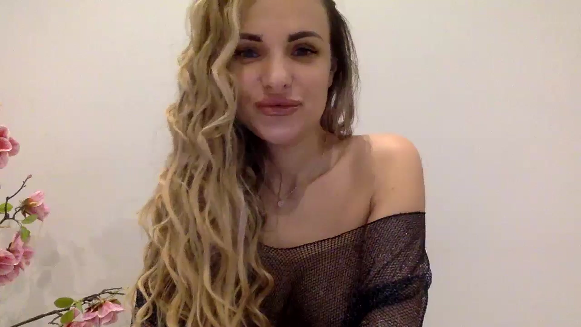 Gallery image thumbnail from Tina_Angel_'s myfreecams stream on, 03/22/2025, 20:28 image 7 of 20
