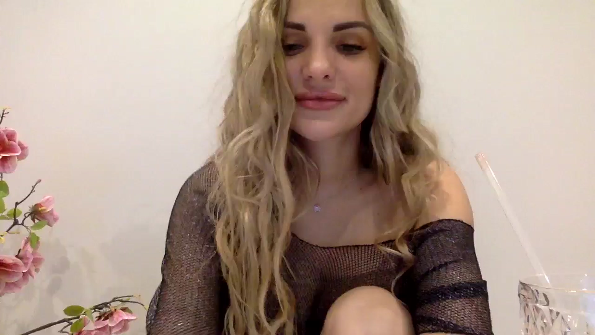 Gallery image thumbnail from Tina_Angel_'s myfreecams stream on, 03/22/2025, 21:17 image 11 of 20