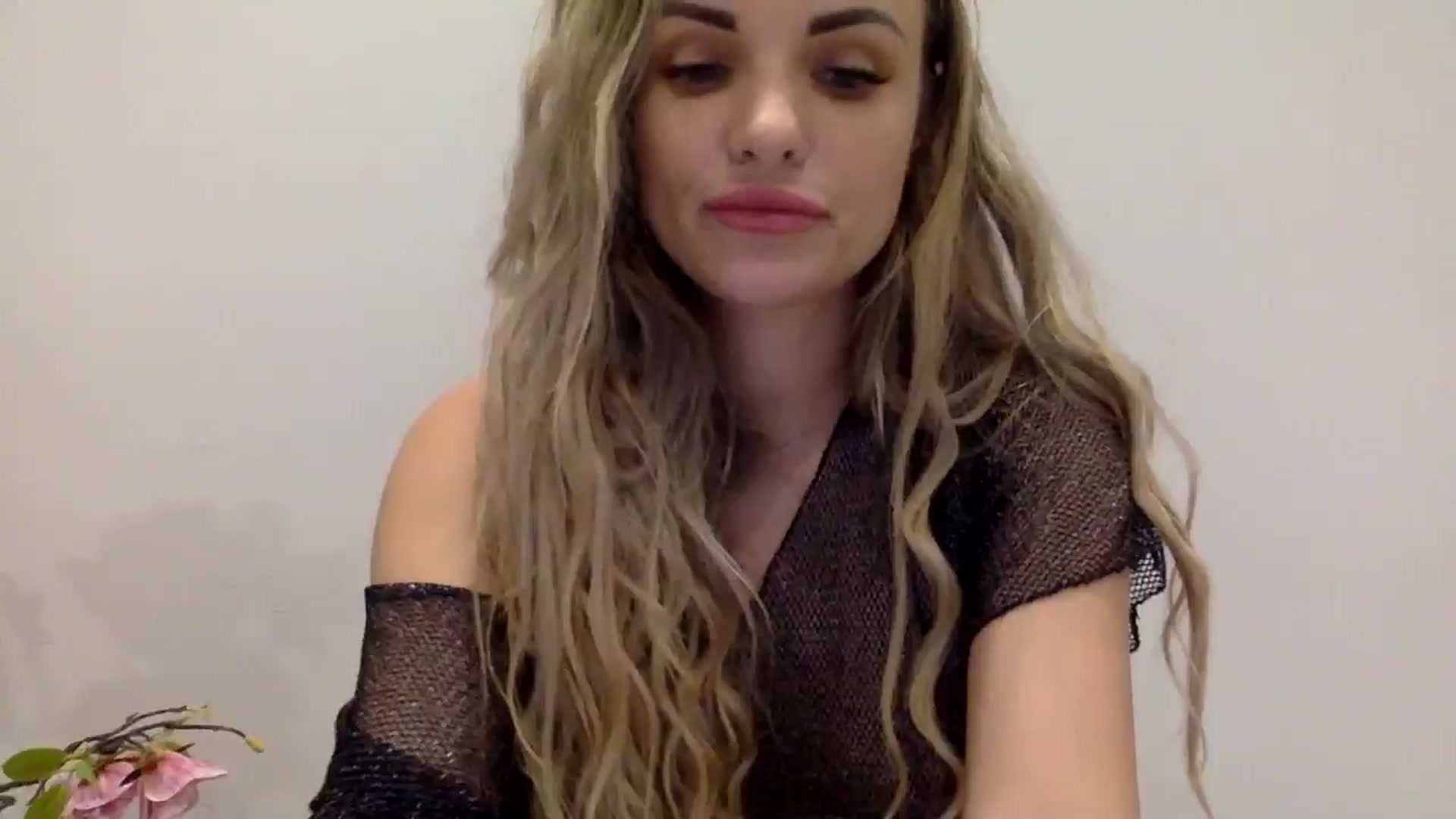 Gallery image thumbnail from Tina_Angel_'s myfreecams stream on, 03/22/2025, 23:08 image 1 of 20