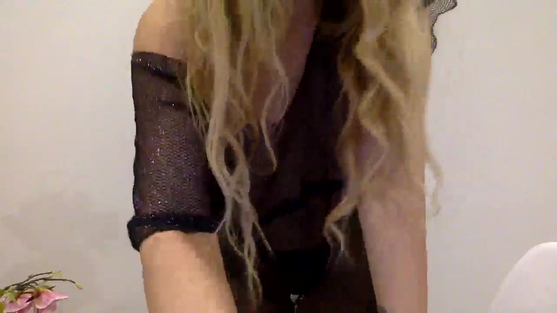 Gallery image thumbnail from Tina_Angel_'s myfreecams stream on, 03/22/2025, 23:08 image 12 of 20