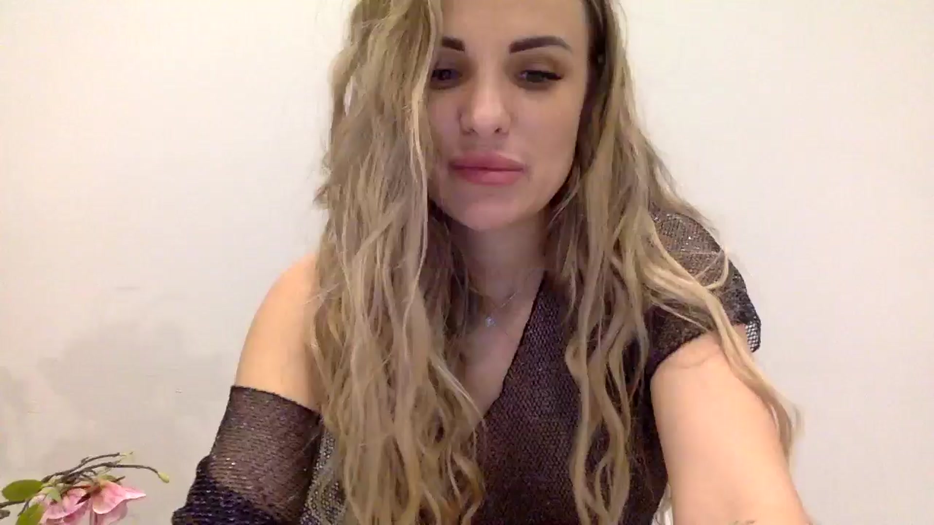 Gallery image thumbnail from Tina_Angel_'s myfreecams stream on, 03/22/2025, 23:08 image 3 of 20
