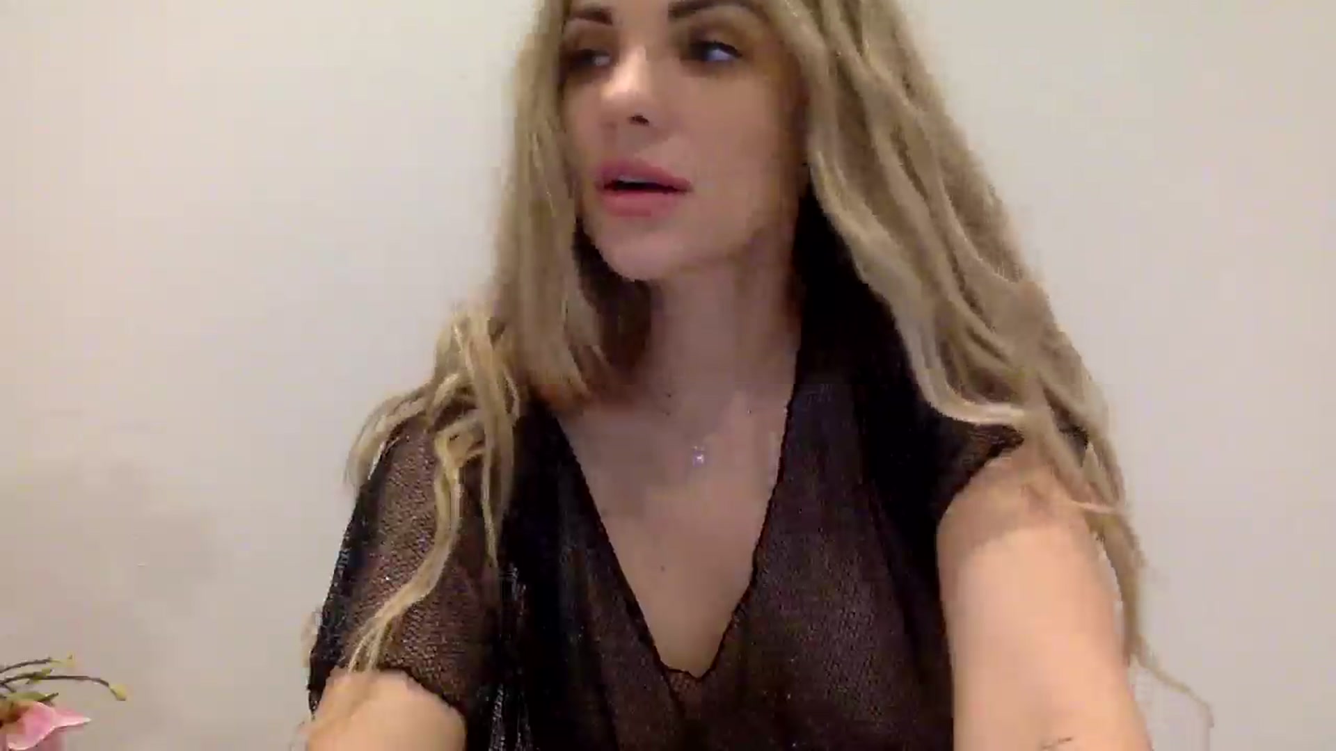 Gallery image thumbnail from Tina_Angel_'s myfreecams stream on, 03/22/2025, 23:08 image 17 of 20