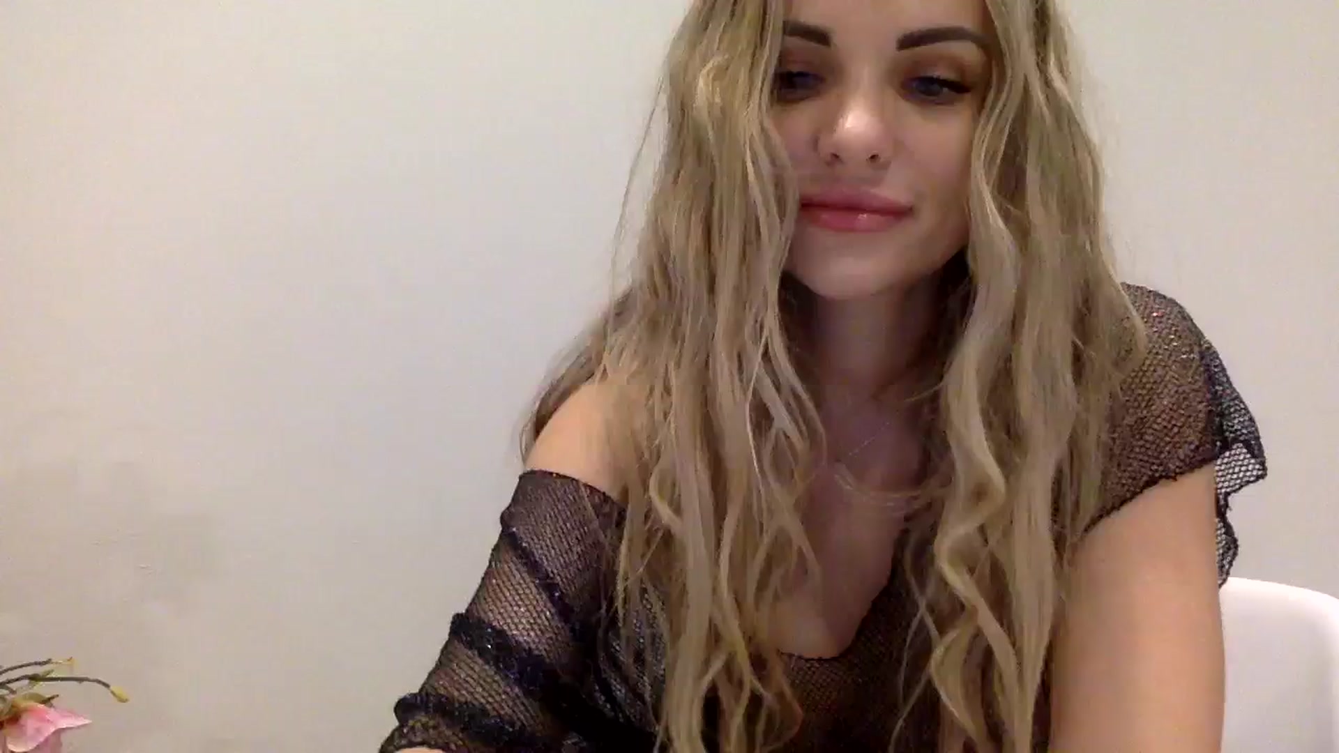 Gallery image thumbnail from Tina_Angel_'s myfreecams stream on, 03/22/2025, 23:08 image 14 of 20