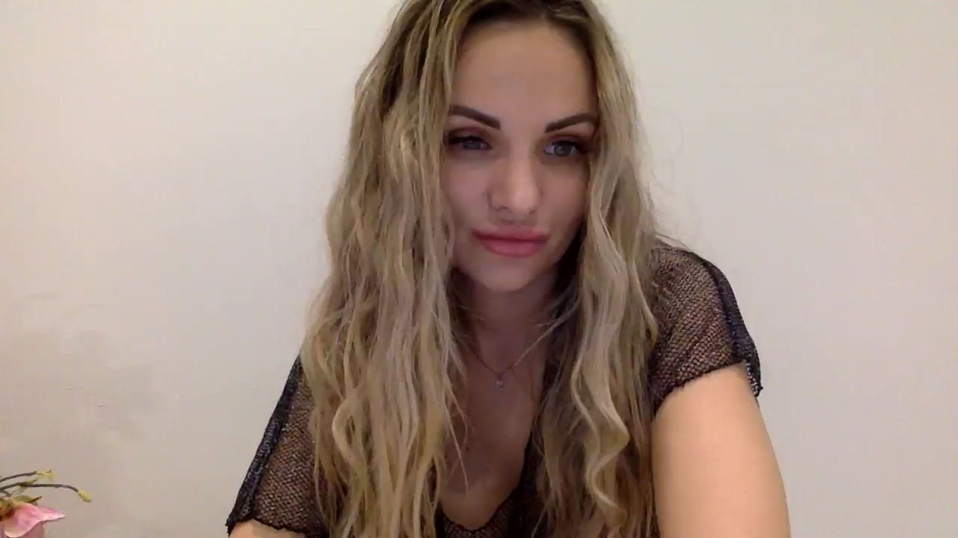 Gallery image thumbnail from Tina_Angel_'s myfreecams stream on, 03/22/2025, 23:24 image 1 of 20