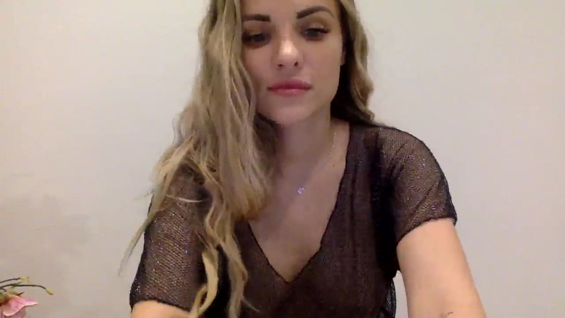Gallery image thumbnail from Tina_Angel_'s myfreecams stream on, 03/22/2025, 23:24 image 10 of 20
