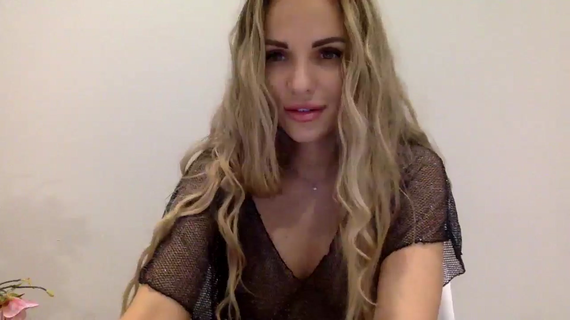 Gallery image thumbnail from Tina_Angel_'s myfreecams stream on, 03/22/2025, 23:24 image 9 of 20