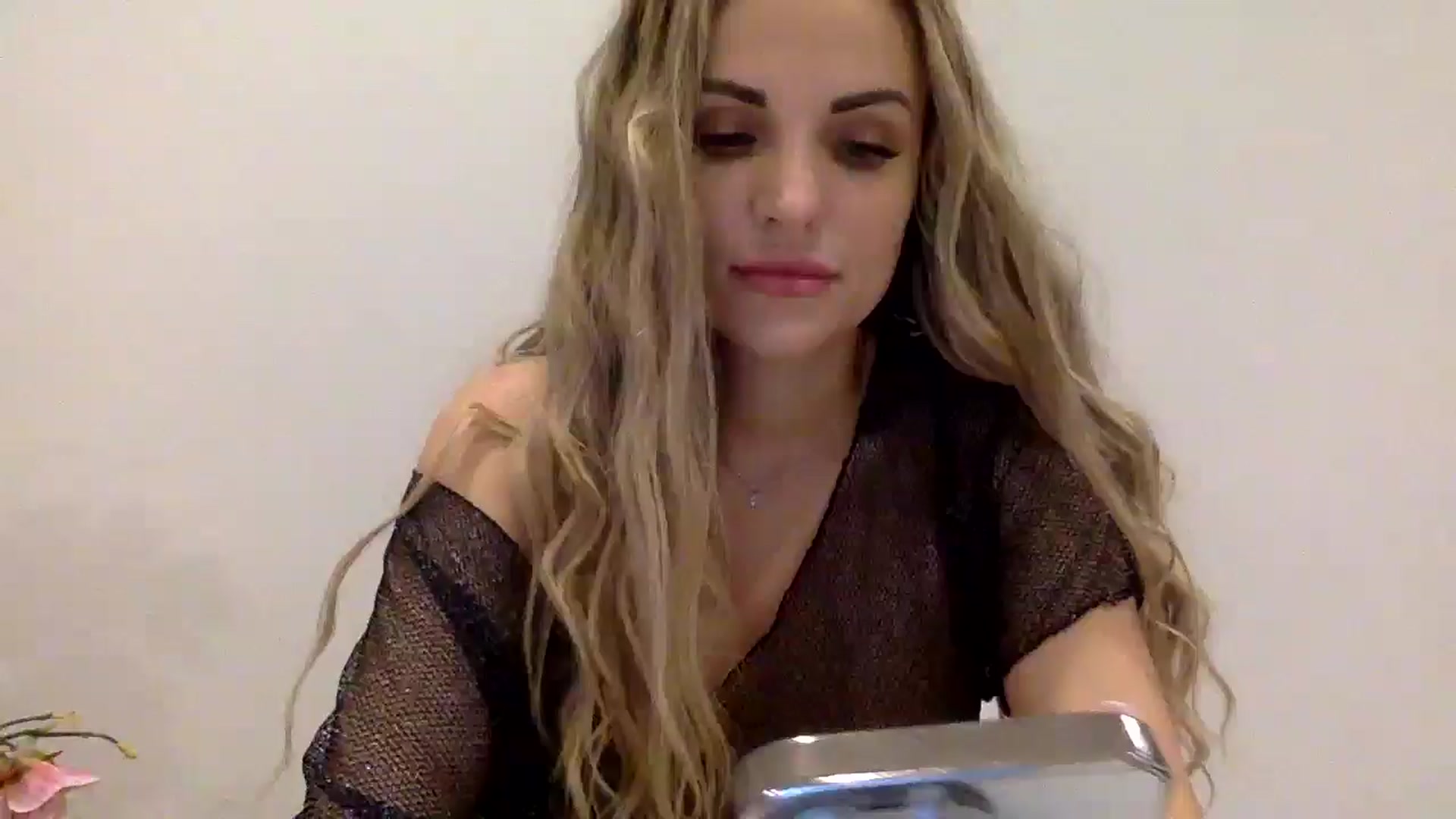Gallery image thumbnail from Tina_Angel_'s myfreecams stream on, 03/22/2025, 23:24 image 17 of 20