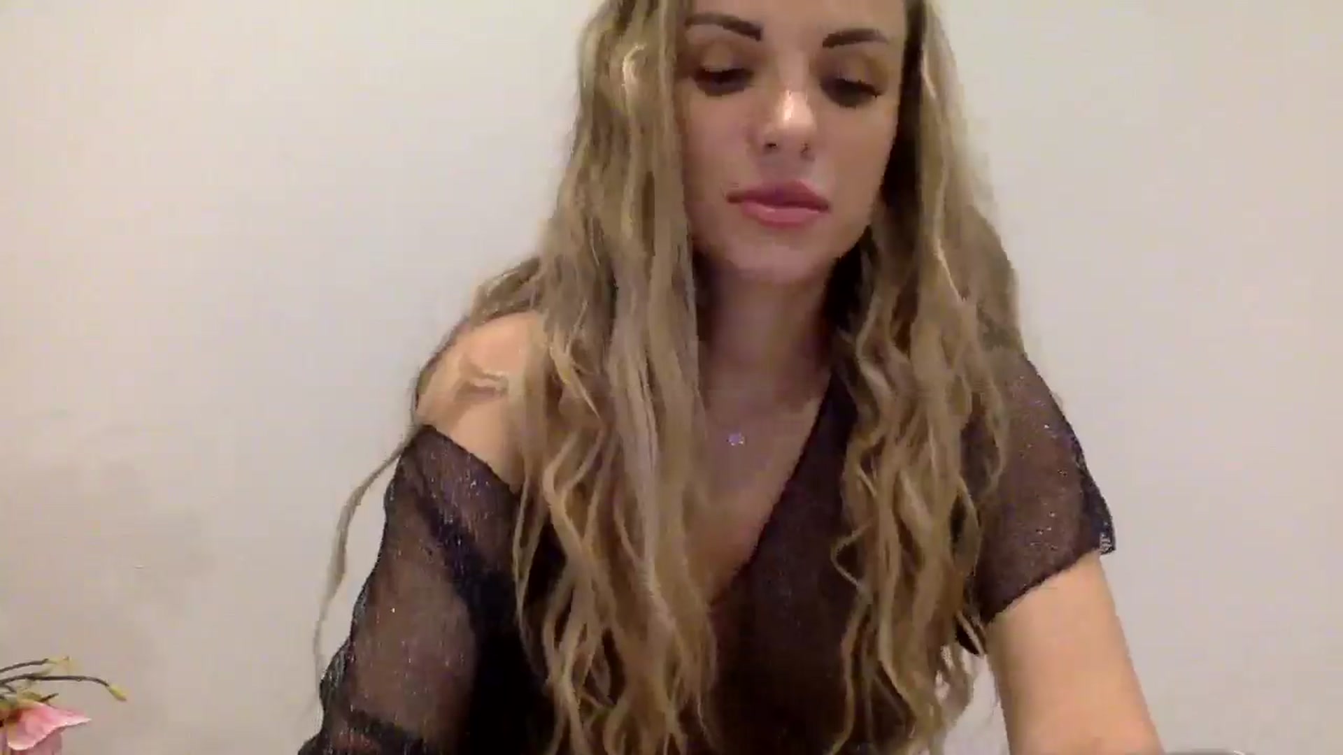 Gallery image thumbnail from Tina_Angel_'s myfreecams stream on, 03/22/2025, 23:24 image 16 of 20