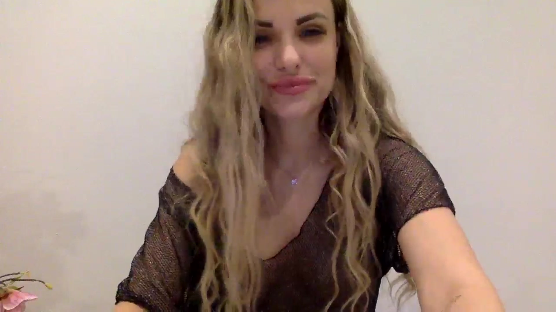 Gallery image thumbnail from Tina_Angel_'s myfreecams stream on, 03/22/2025, 23:24 image 14 of 20