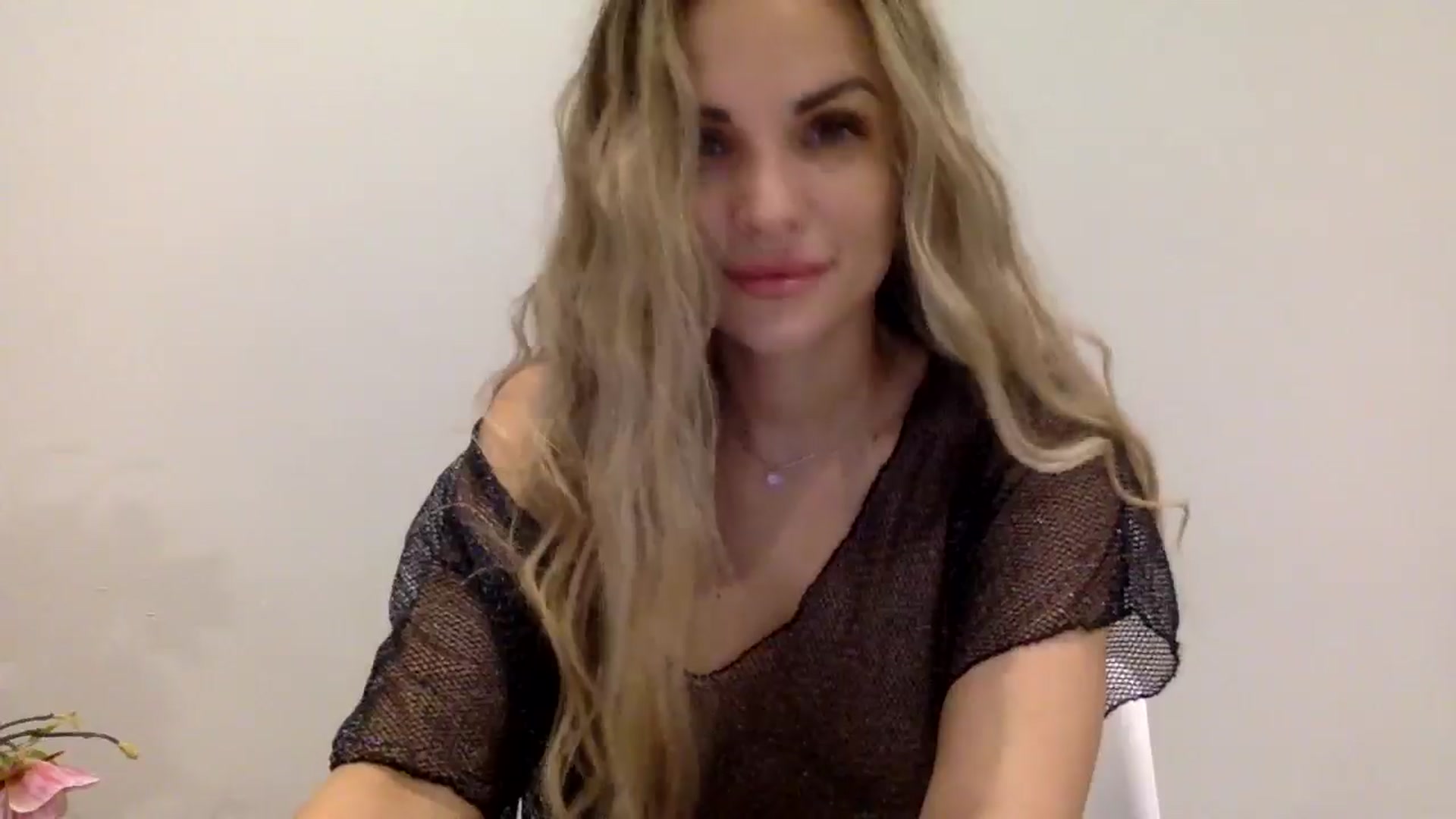 Gallery image thumbnail from Tina_Angel_'s myfreecams stream on, 03/22/2025, 23:24 image 11 of 20