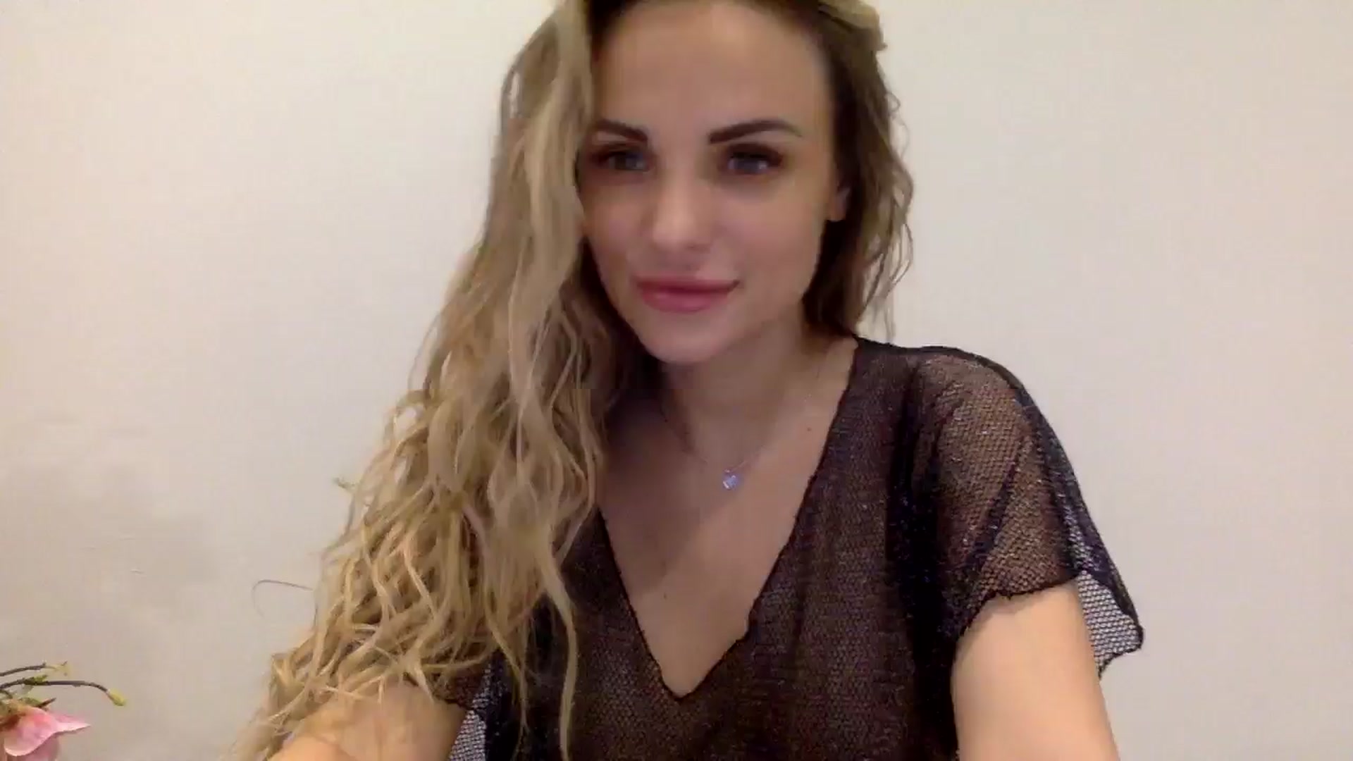Gallery image thumbnail from Tina_Angel_'s myfreecams stream on, 03/22/2025, 23:58 image 9 of 20