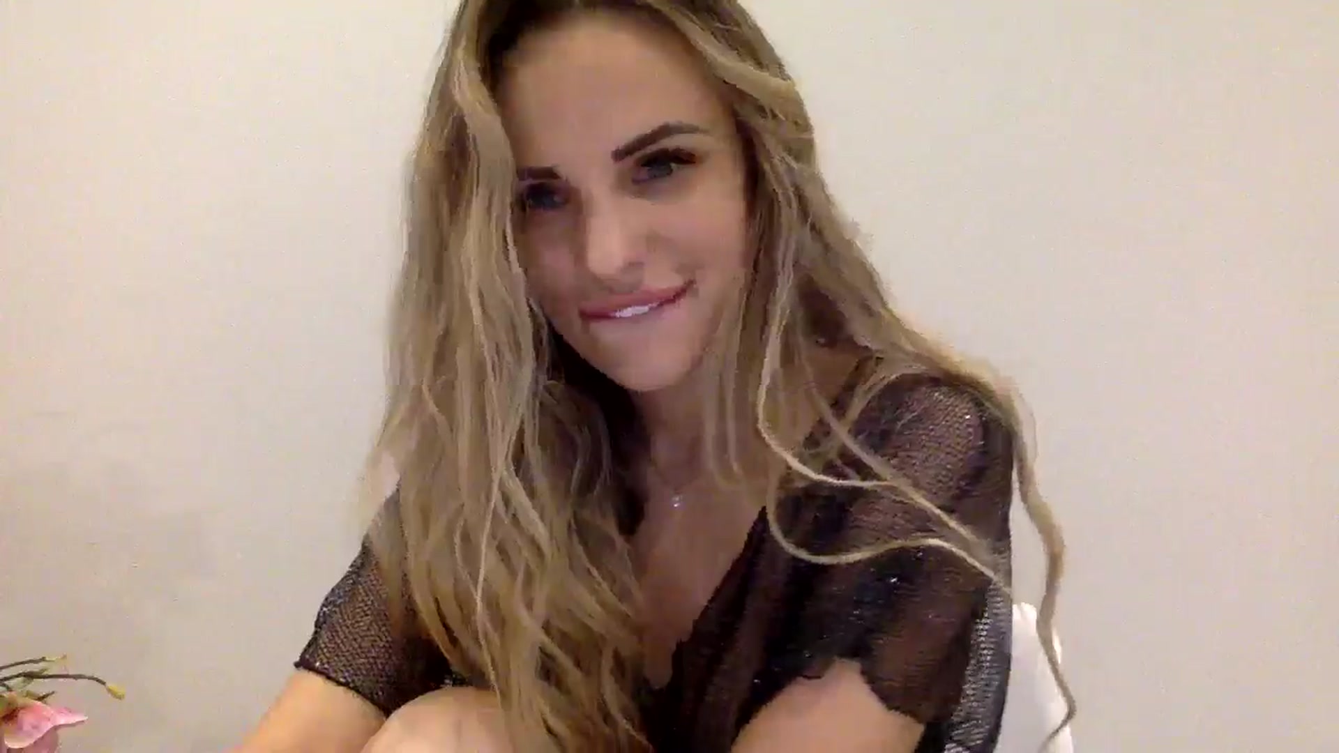 Gallery image thumbnail from Tina_Angel_'s myfreecams stream on, 03/22/2025, 23:58 image 14 of 20