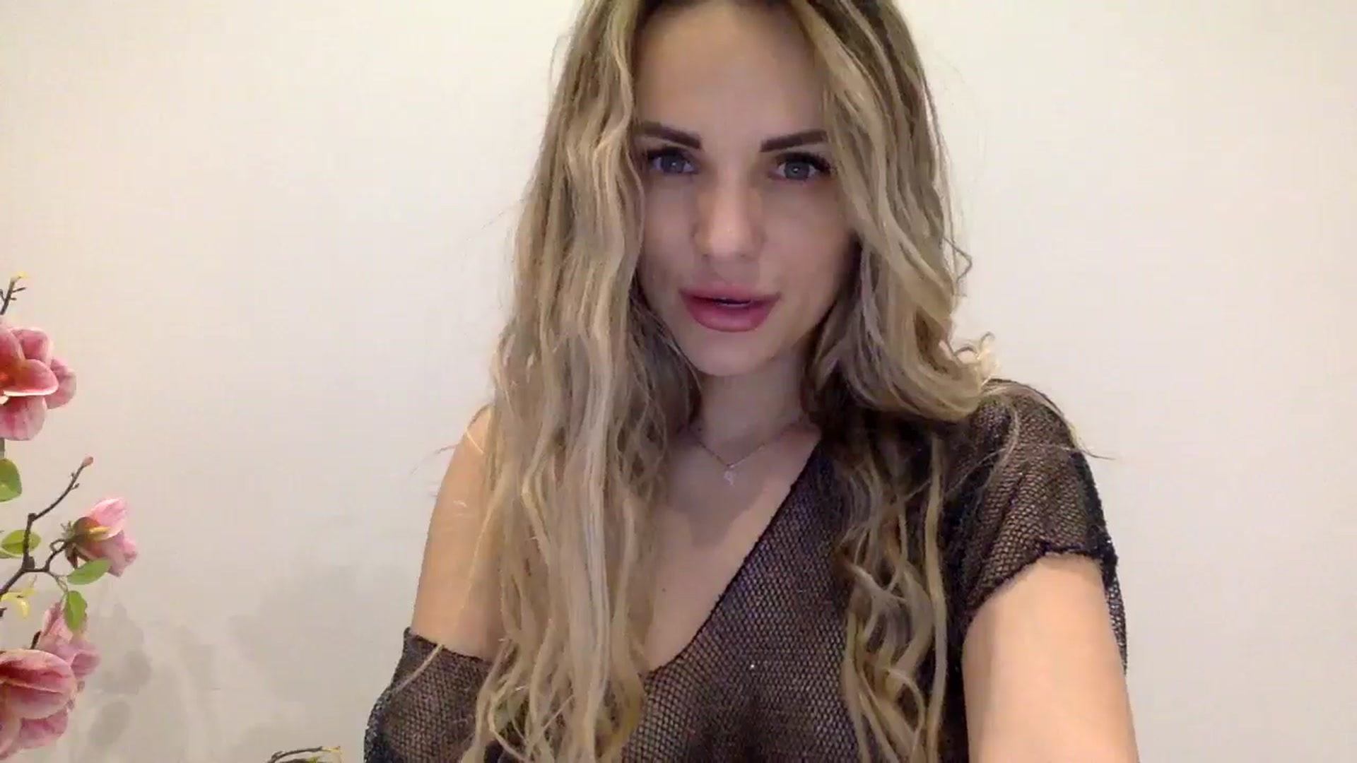Gallery image thumbnail from Tina_Angel_'s myfreecams stream on, 03/23/2025, 01:28 image 8 of 20